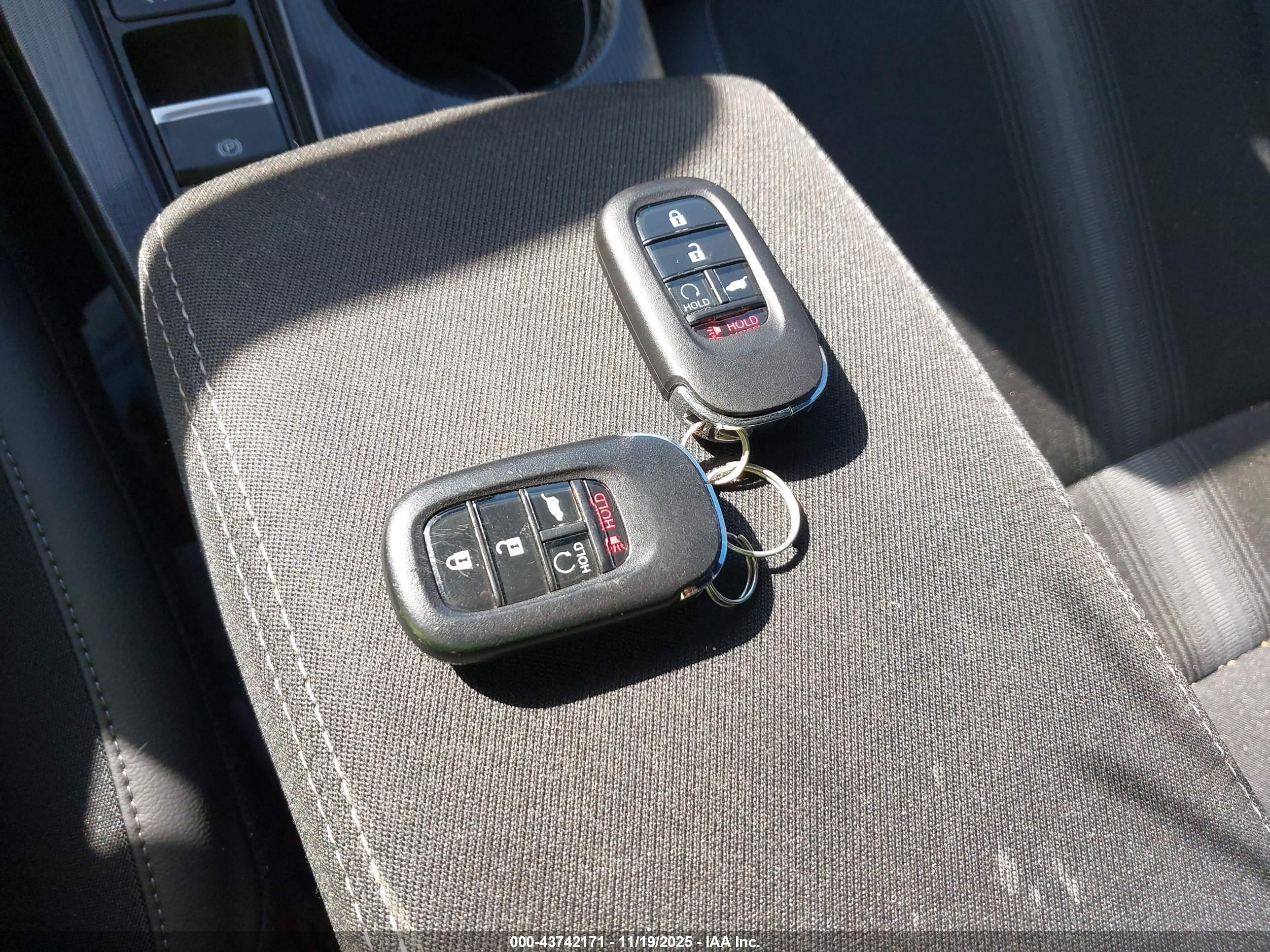 HONDA CIVIC image 11