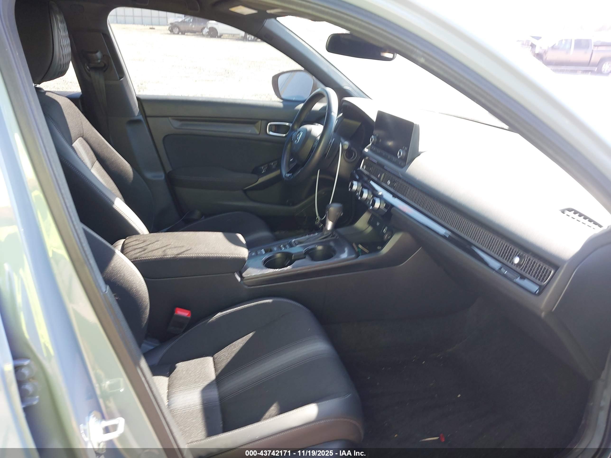 HONDA CIVIC image 5