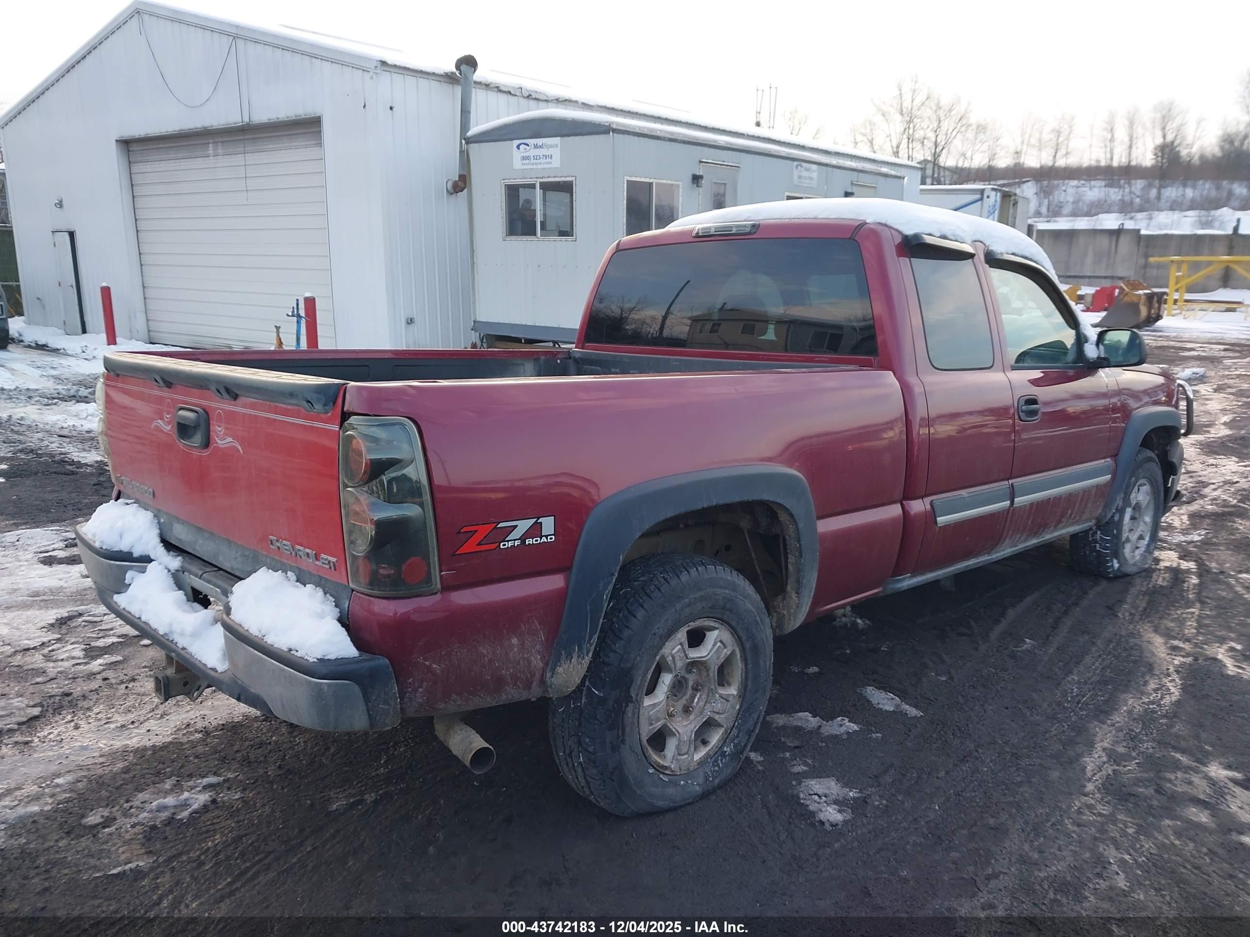 CHEVROLET SILVERADO image 4