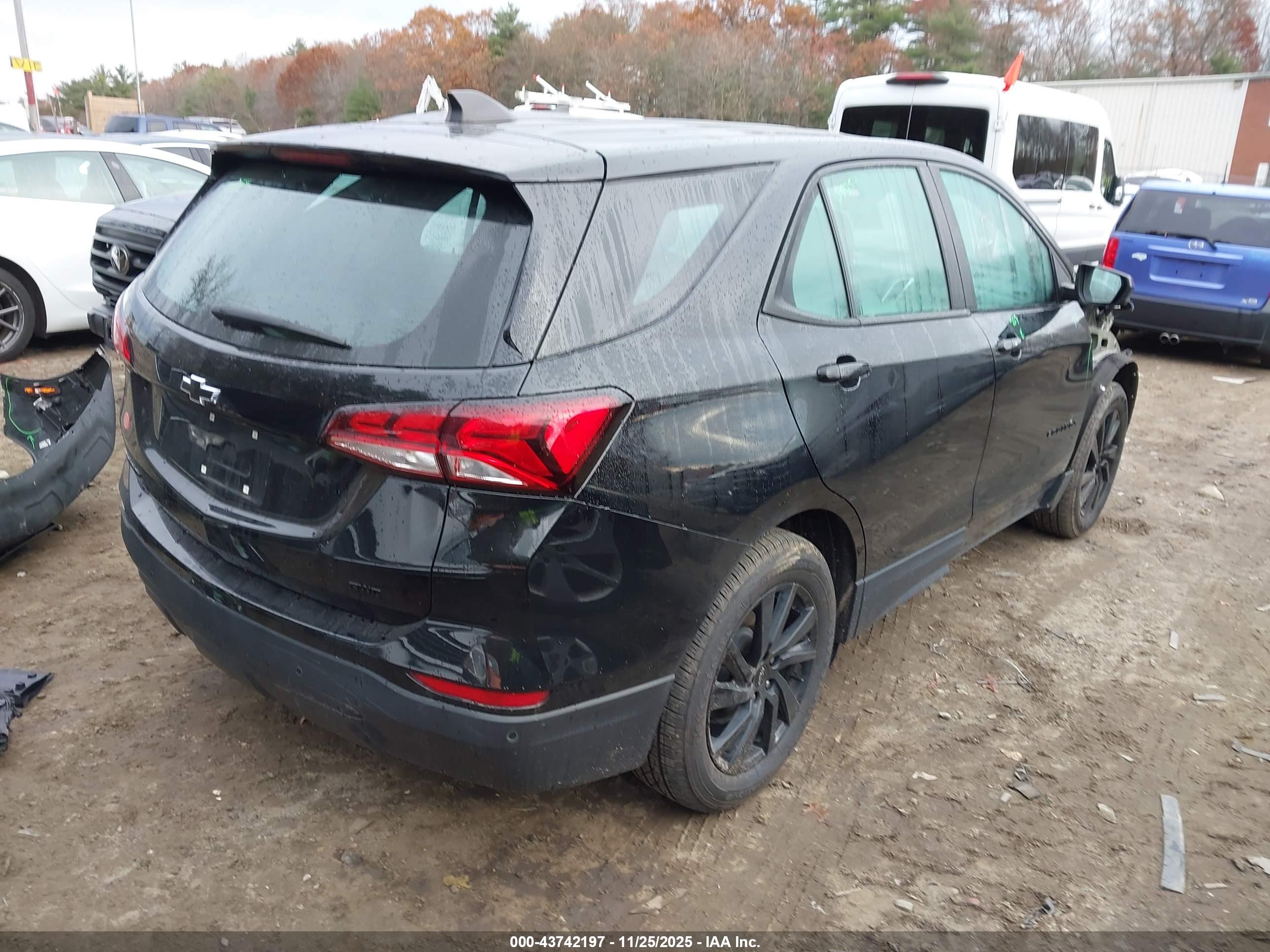 CHEVROLET EQUINOX image 4