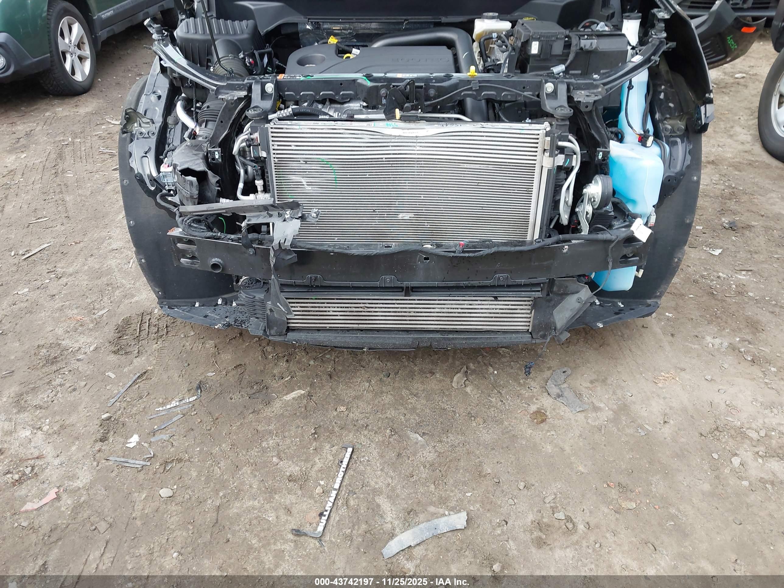CHEVROLET EQUINOX image 6