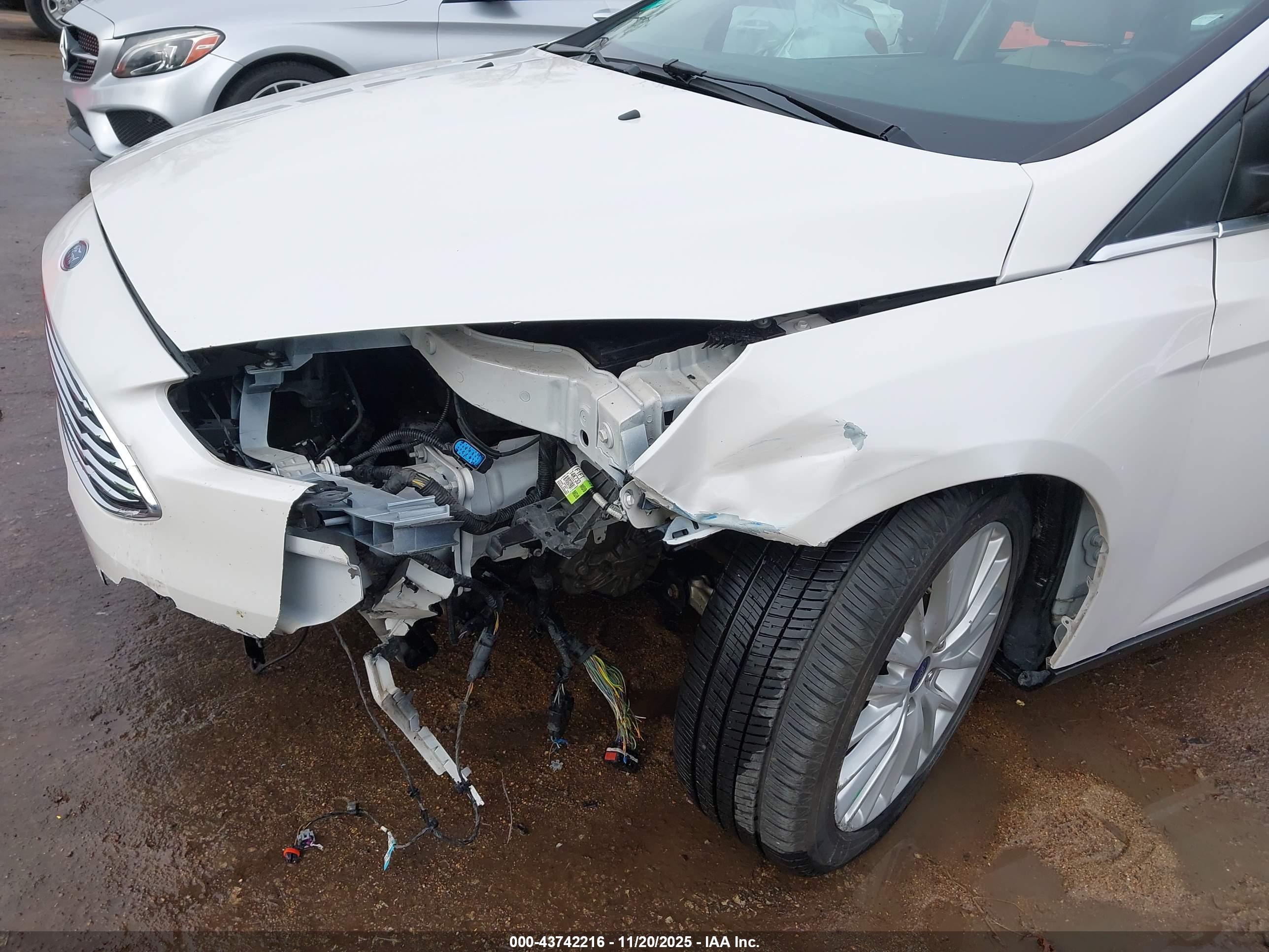 FORD FOCUS image 6