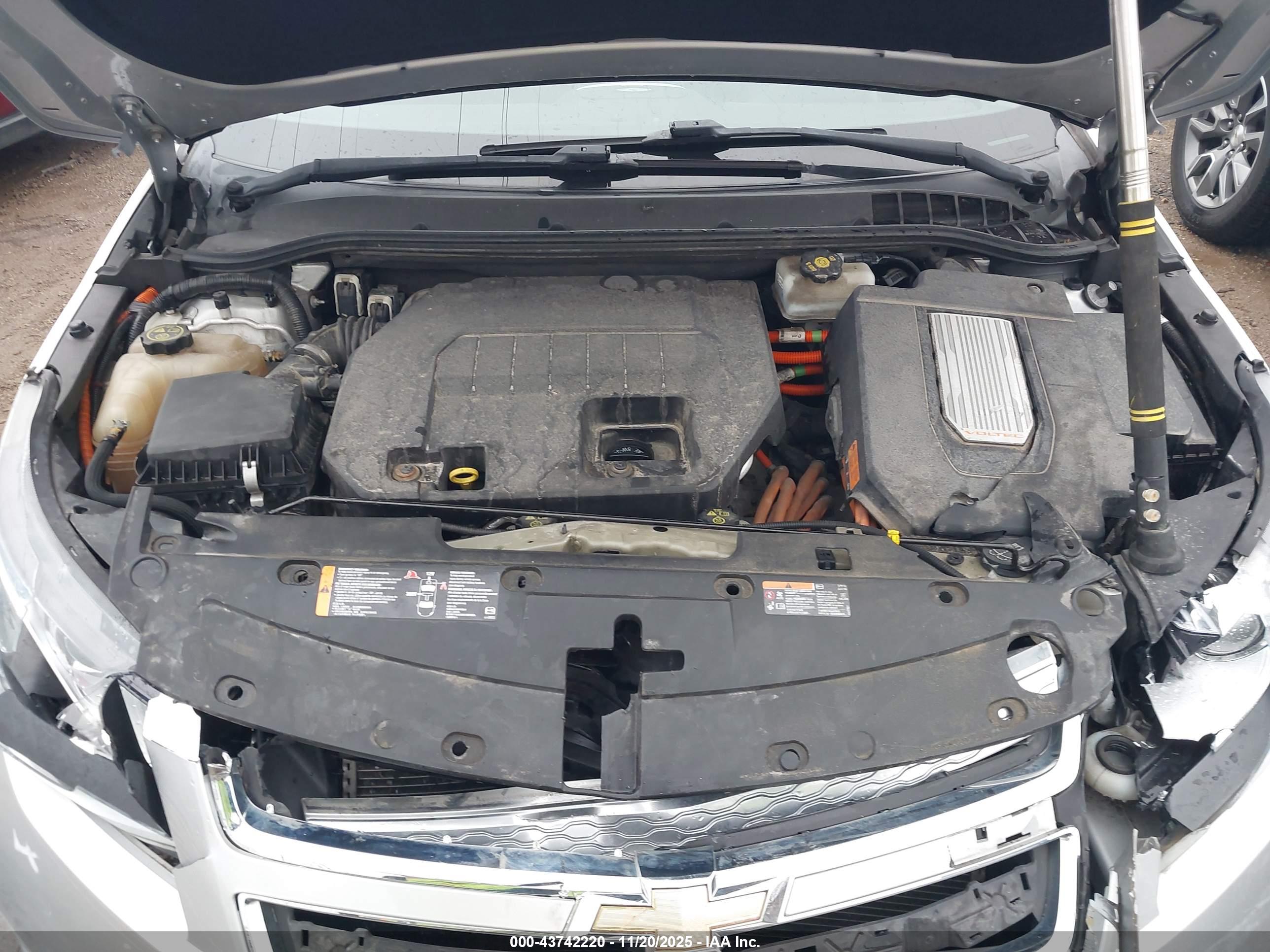 CHEVROLET VOLT image 10