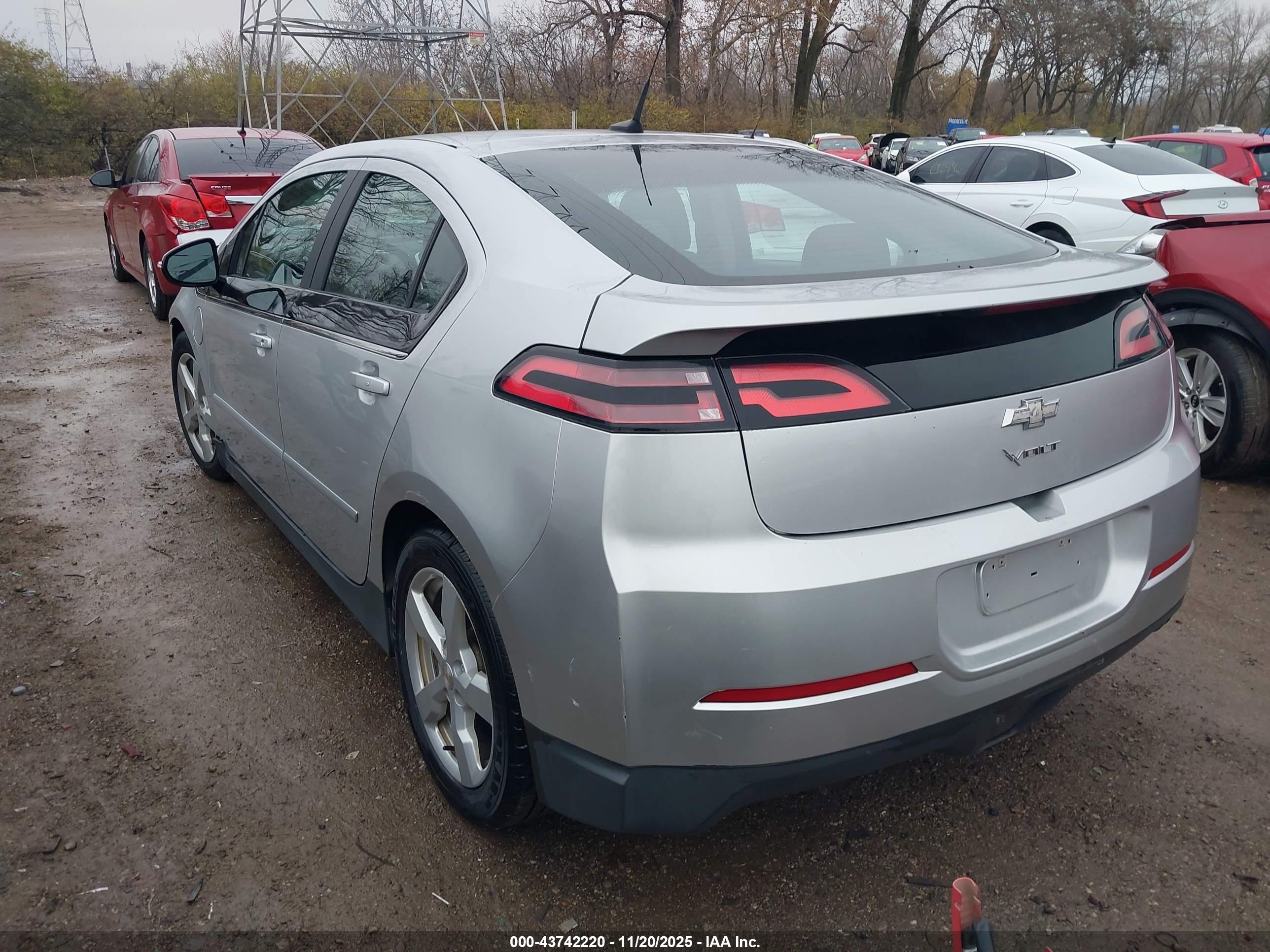 CHEVROLET VOLT image 3