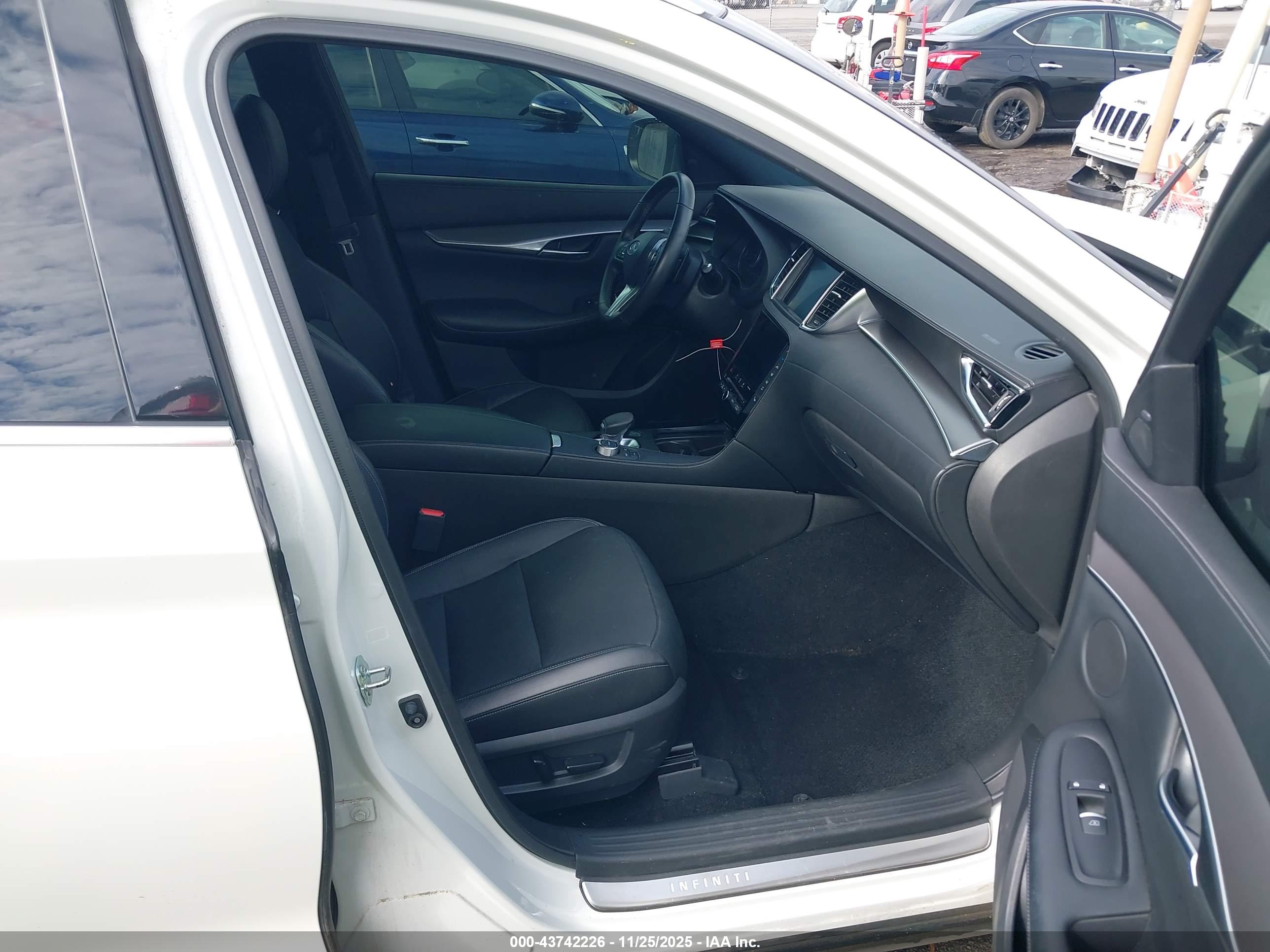 INFINITI QX50 image 5
