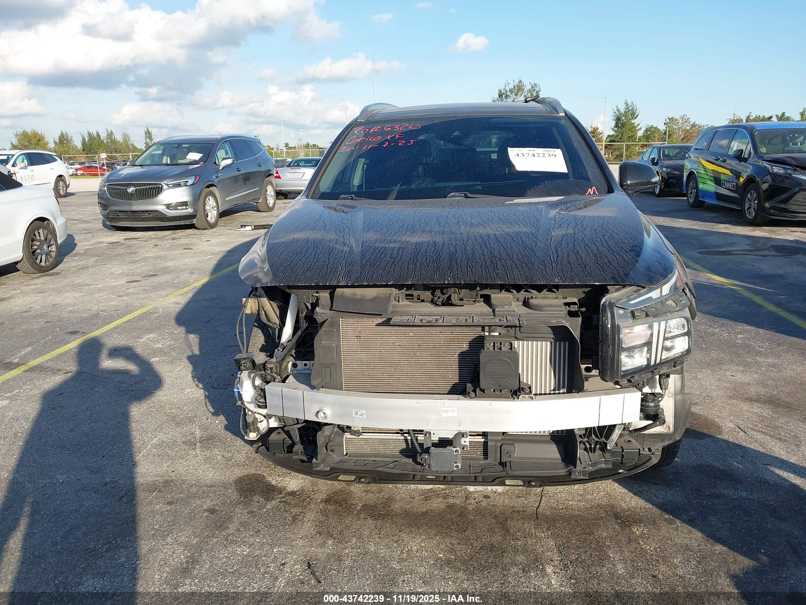 HYUNDAI SANTA image 6