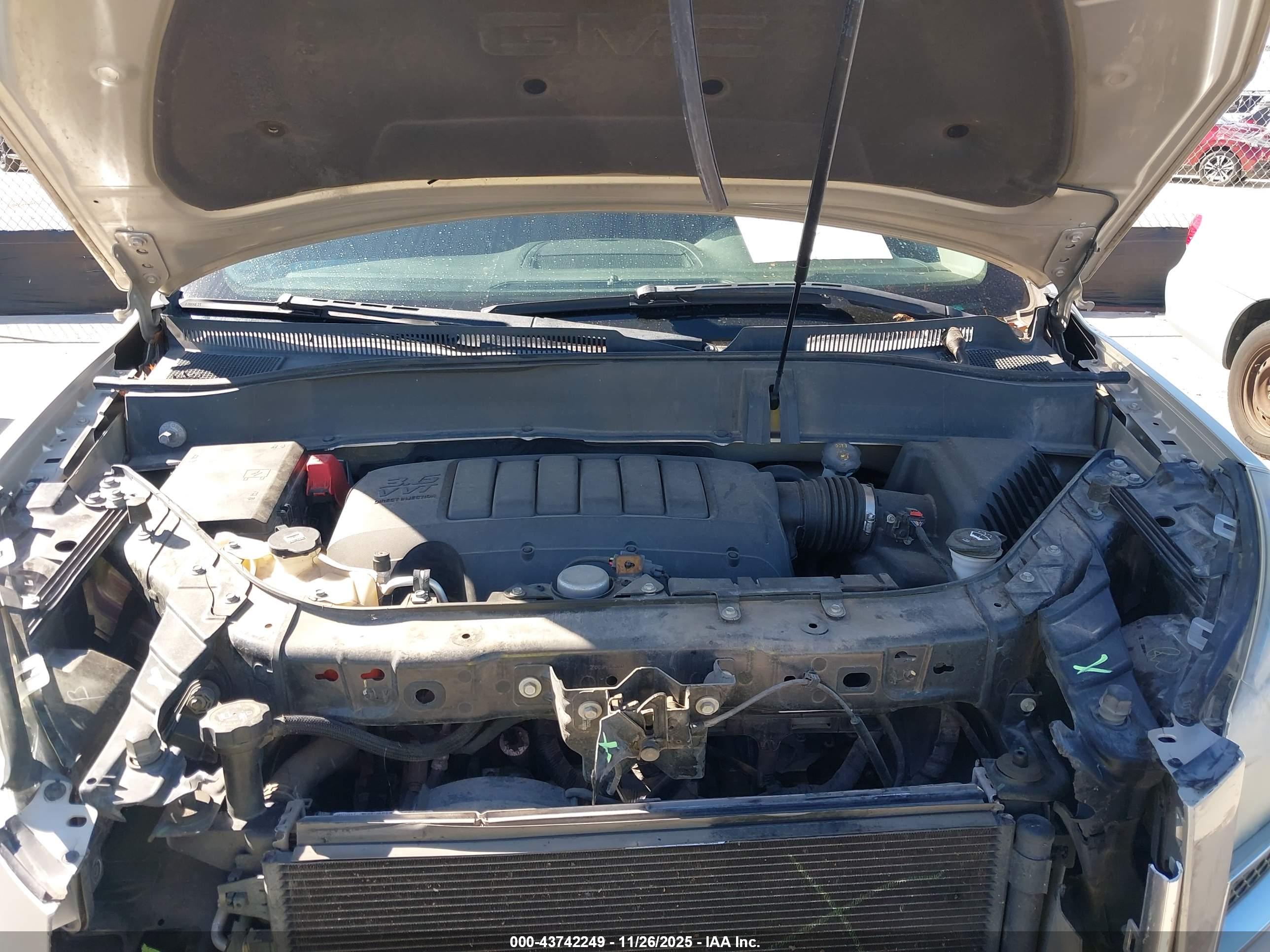 GMC ACADIA image 10