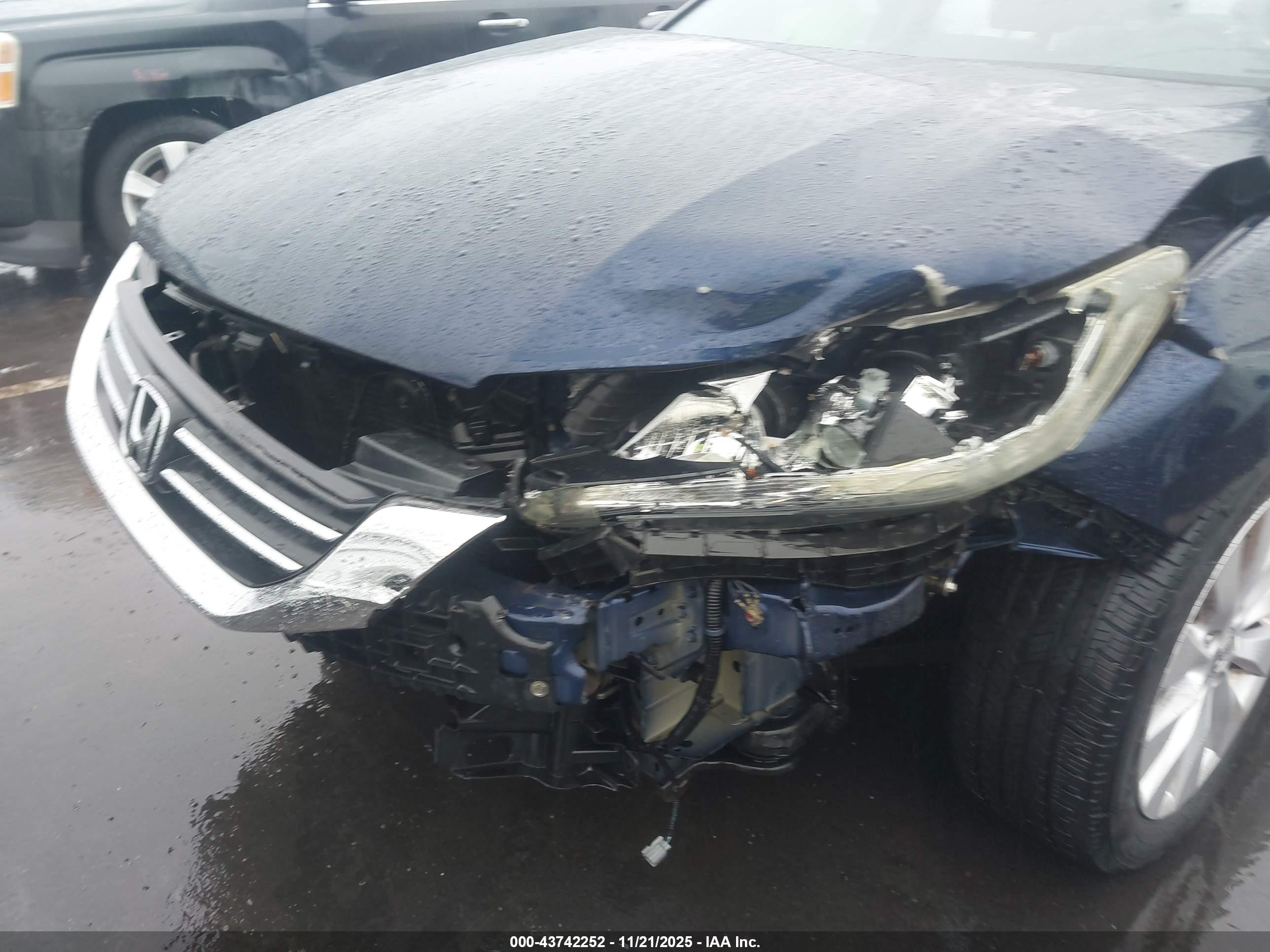 HONDA ACCORD image 6