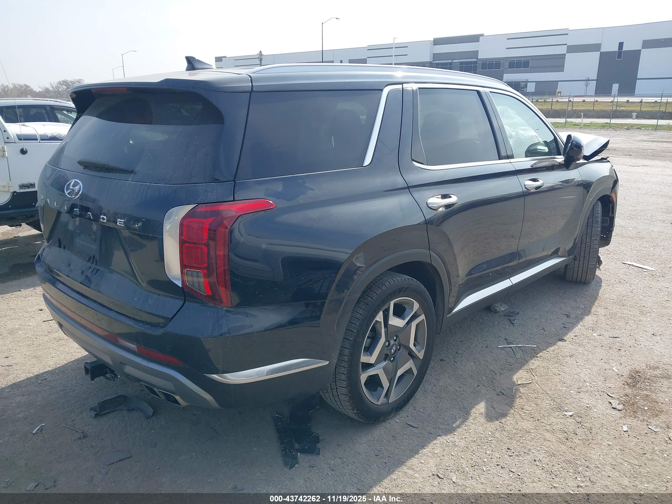 HYUNDAI PALISADE image 4