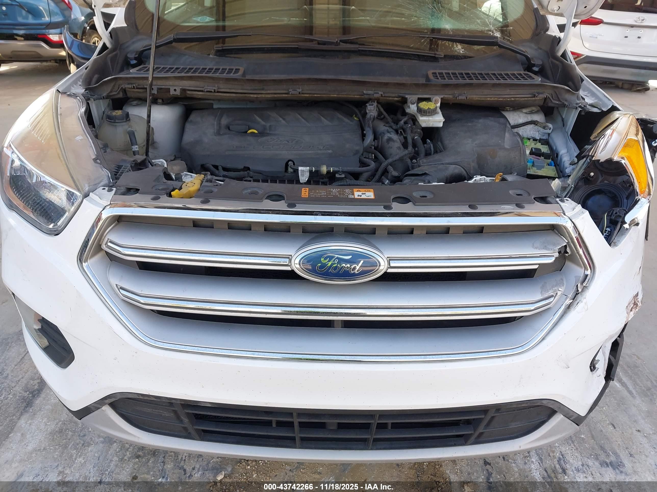FORD ESCAPE image 10