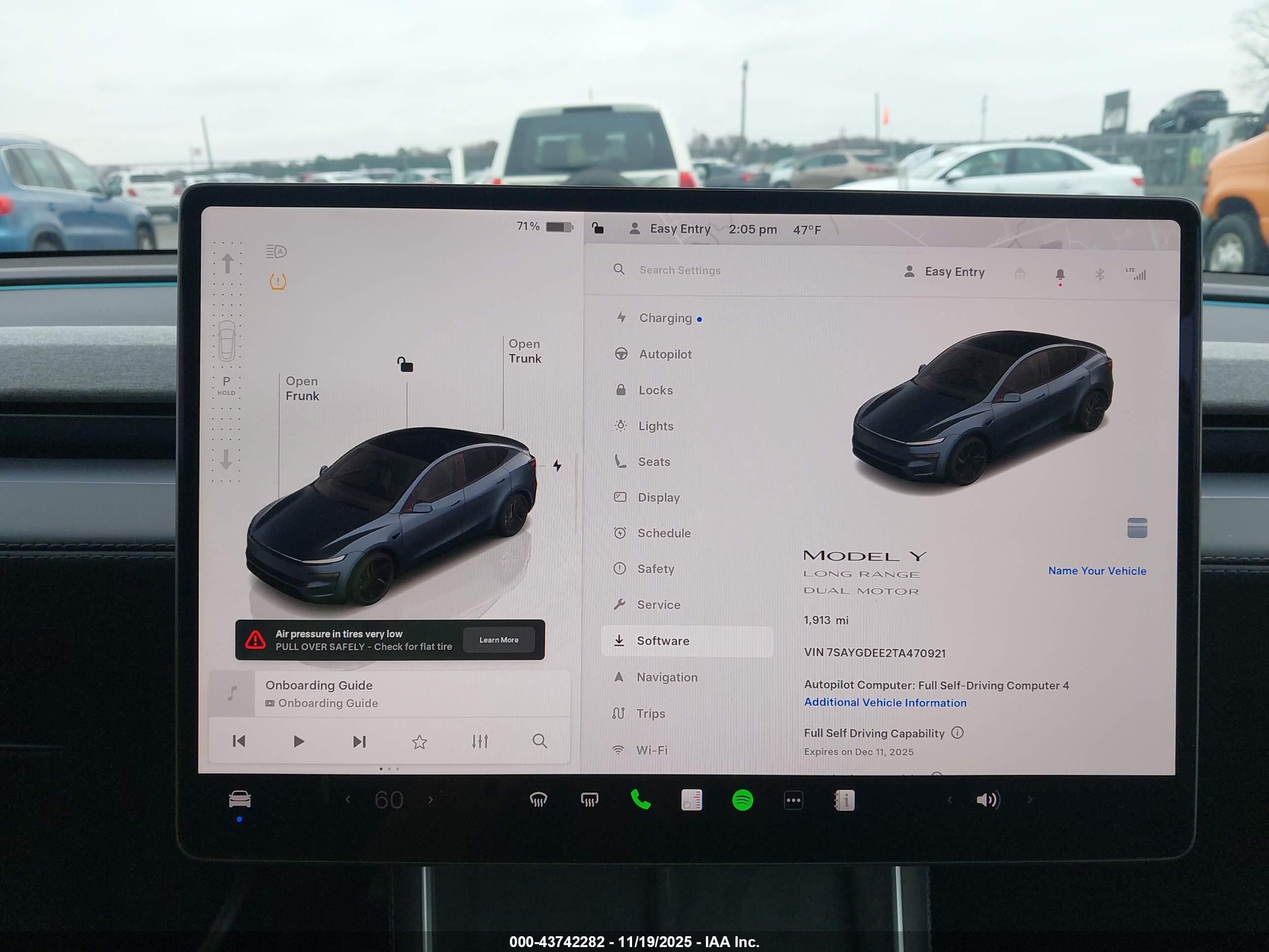 TESLA MODEL image 7