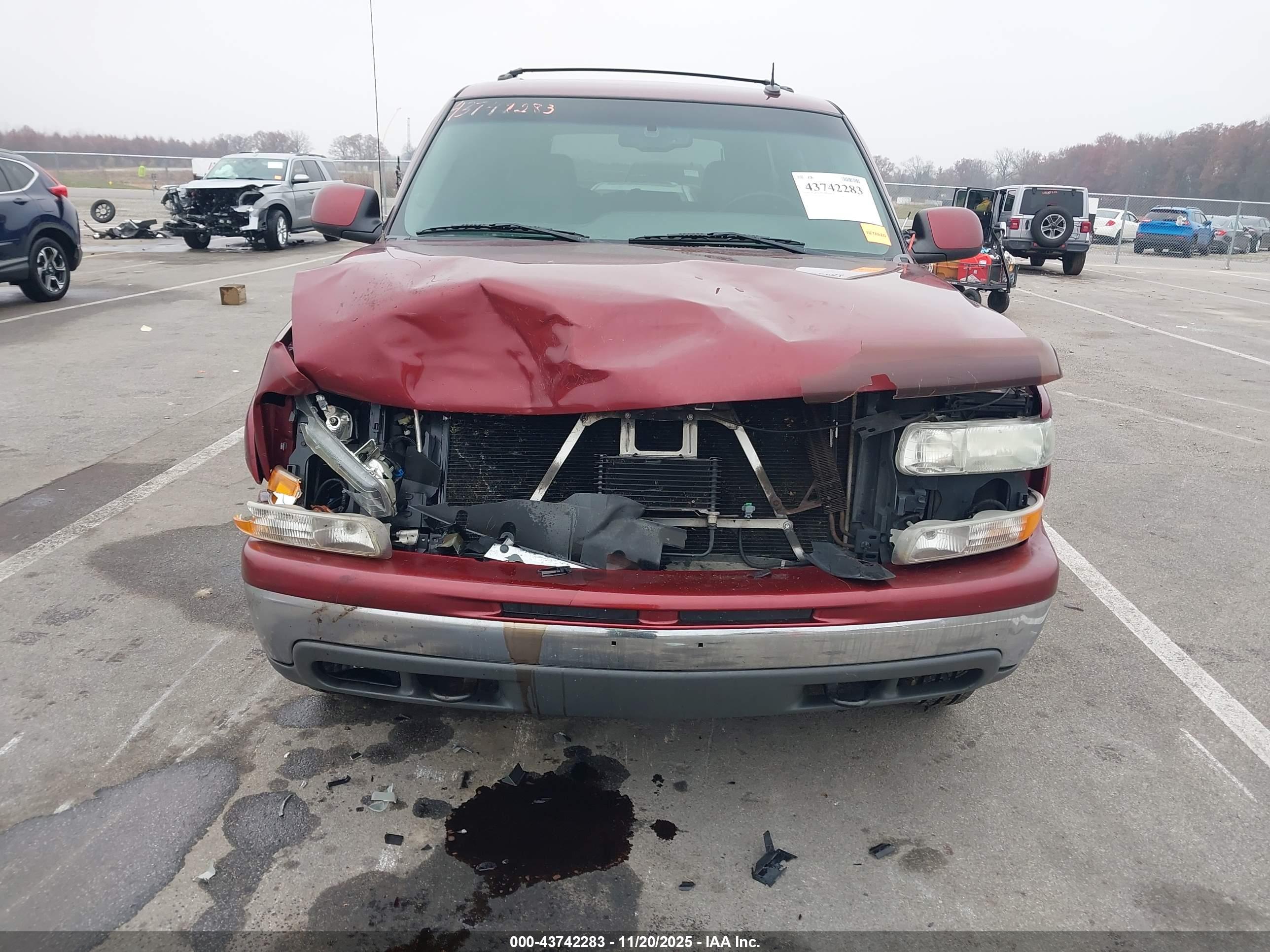 CHEVROLET TAHOE image 6