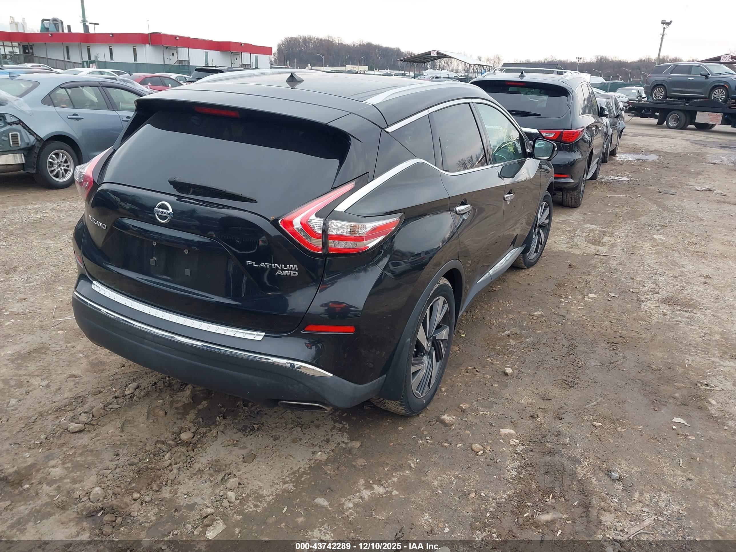 NISSAN MURANO image 4