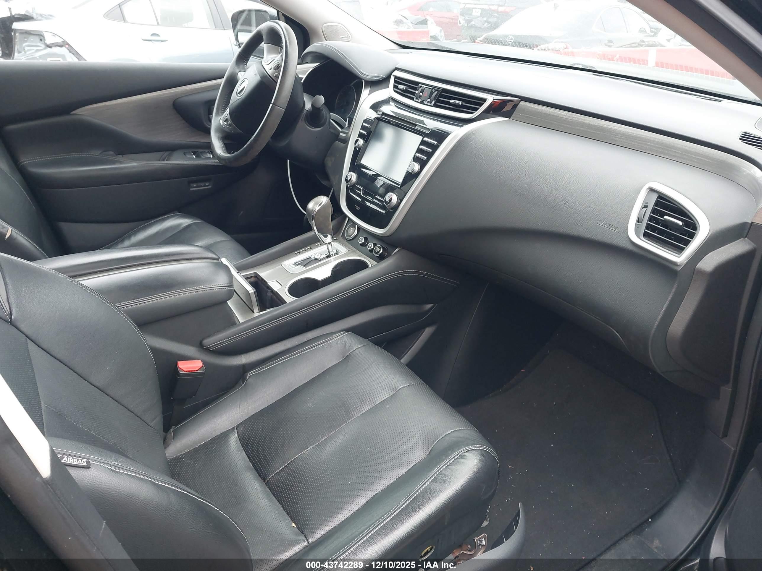 NISSAN MURANO image 5