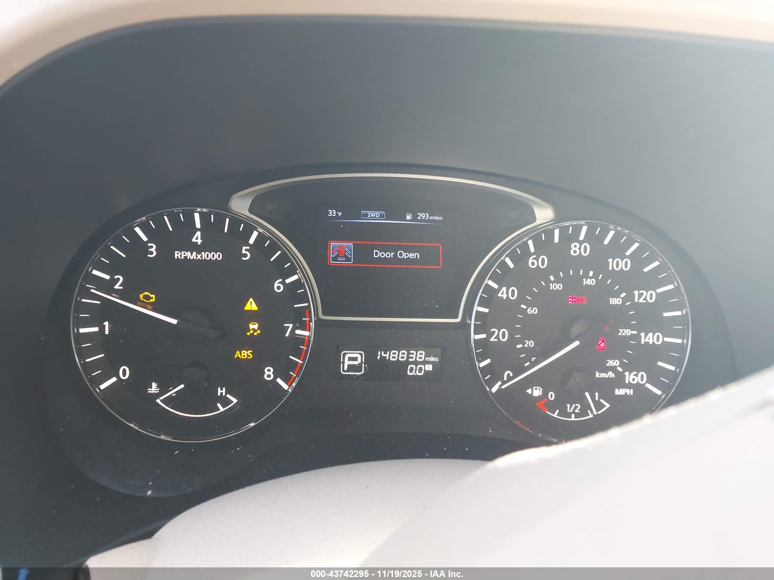 NISSAN PATHFINDER image 7