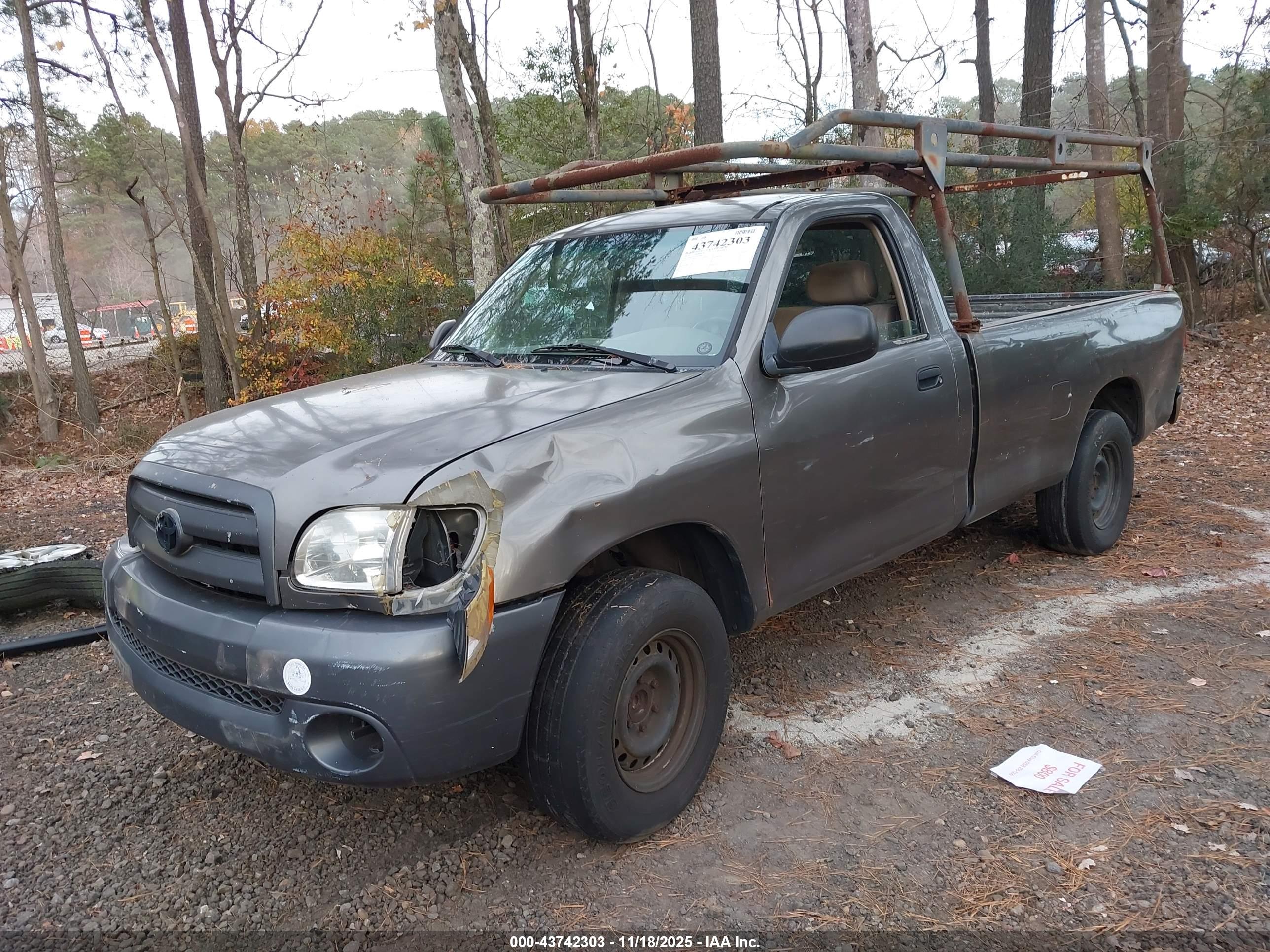 TOYOTA TUNDRA image 2