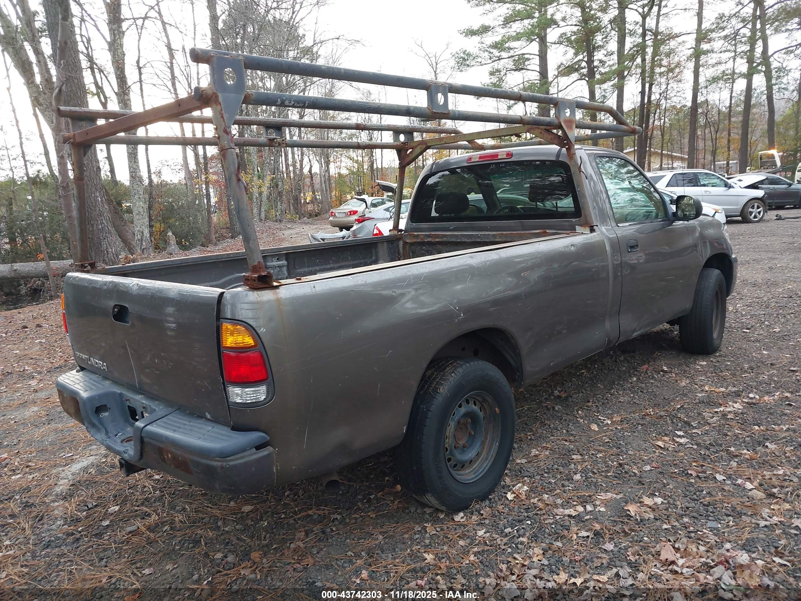 TOYOTA TUNDRA image 4