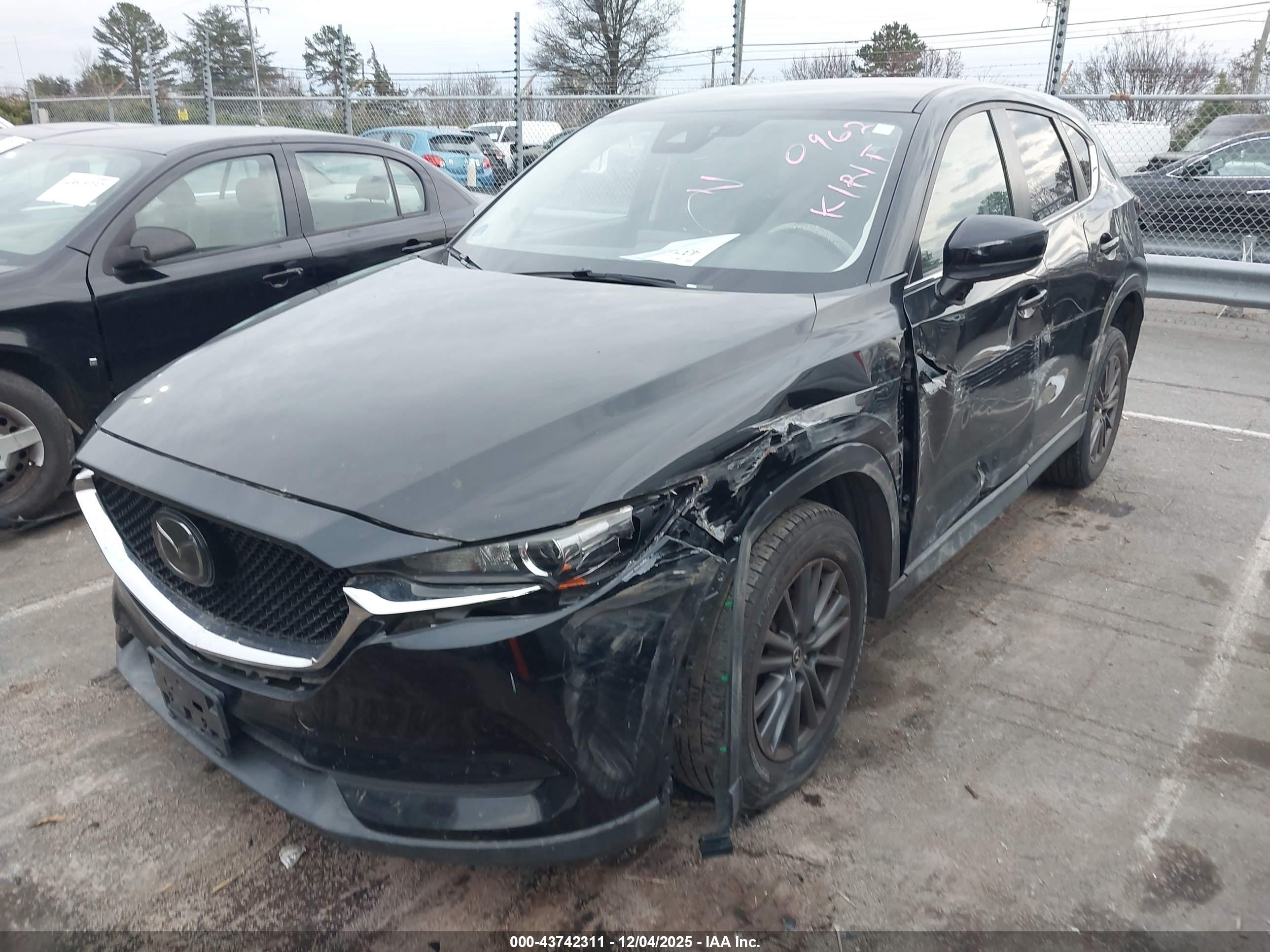 MAZDA CX-5 image 2