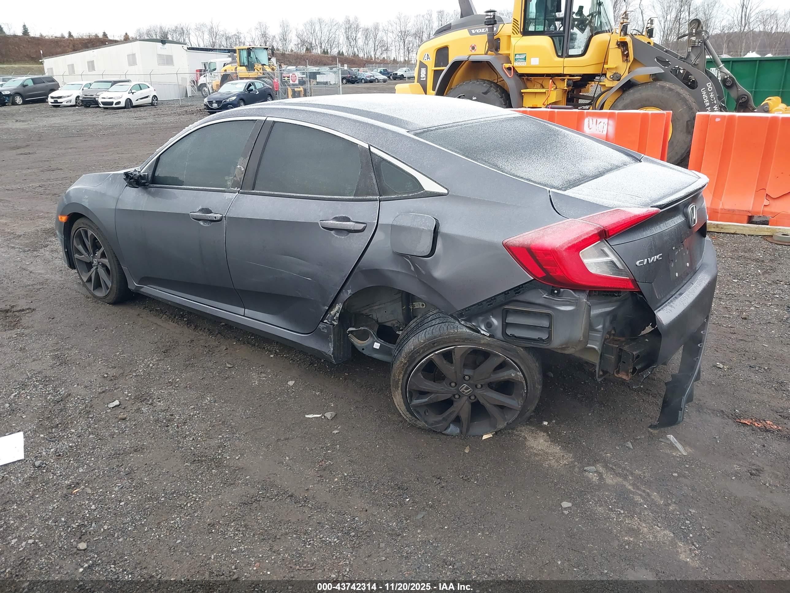 HONDA CIVIC image 3