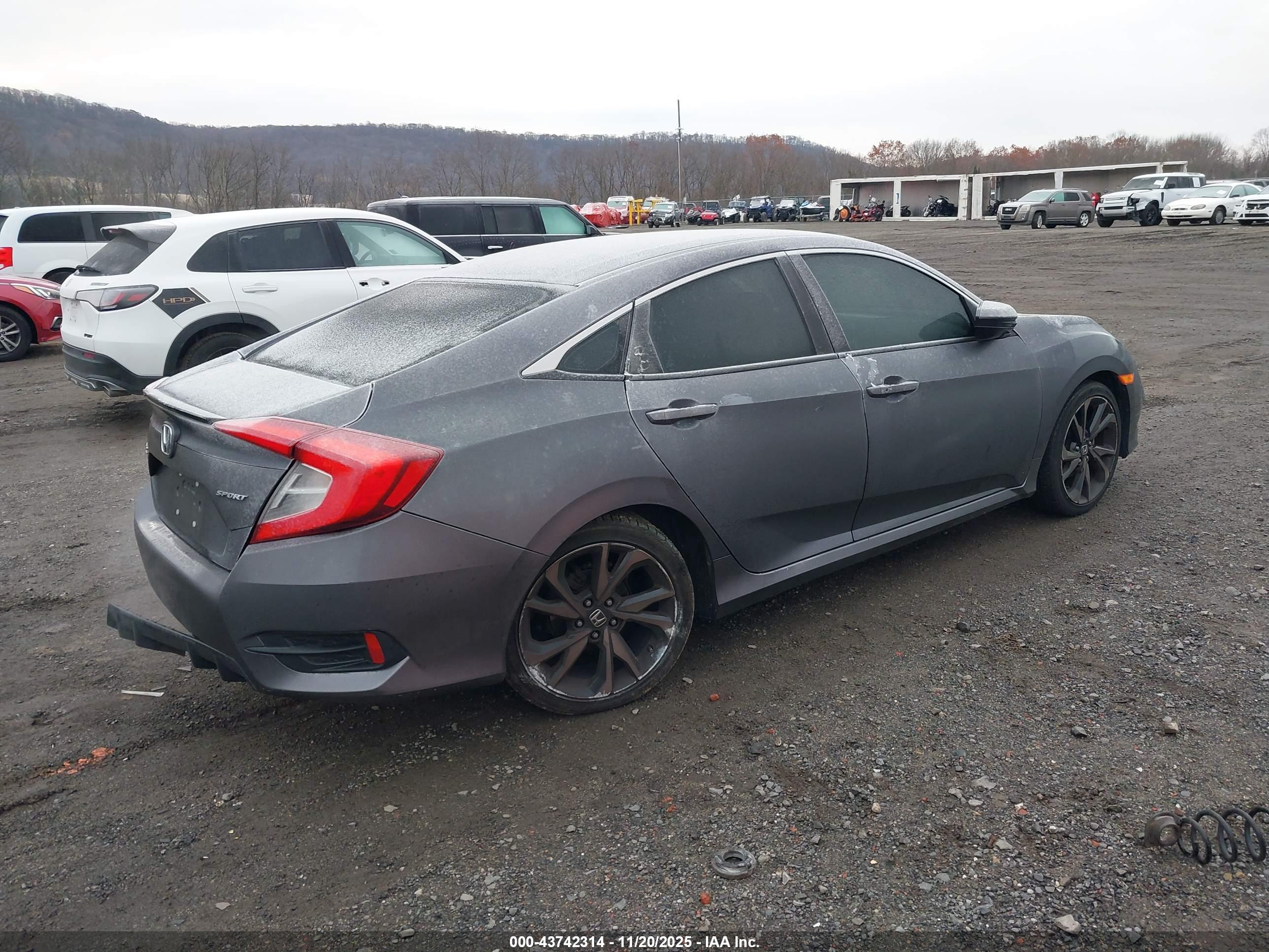 HONDA CIVIC image 4