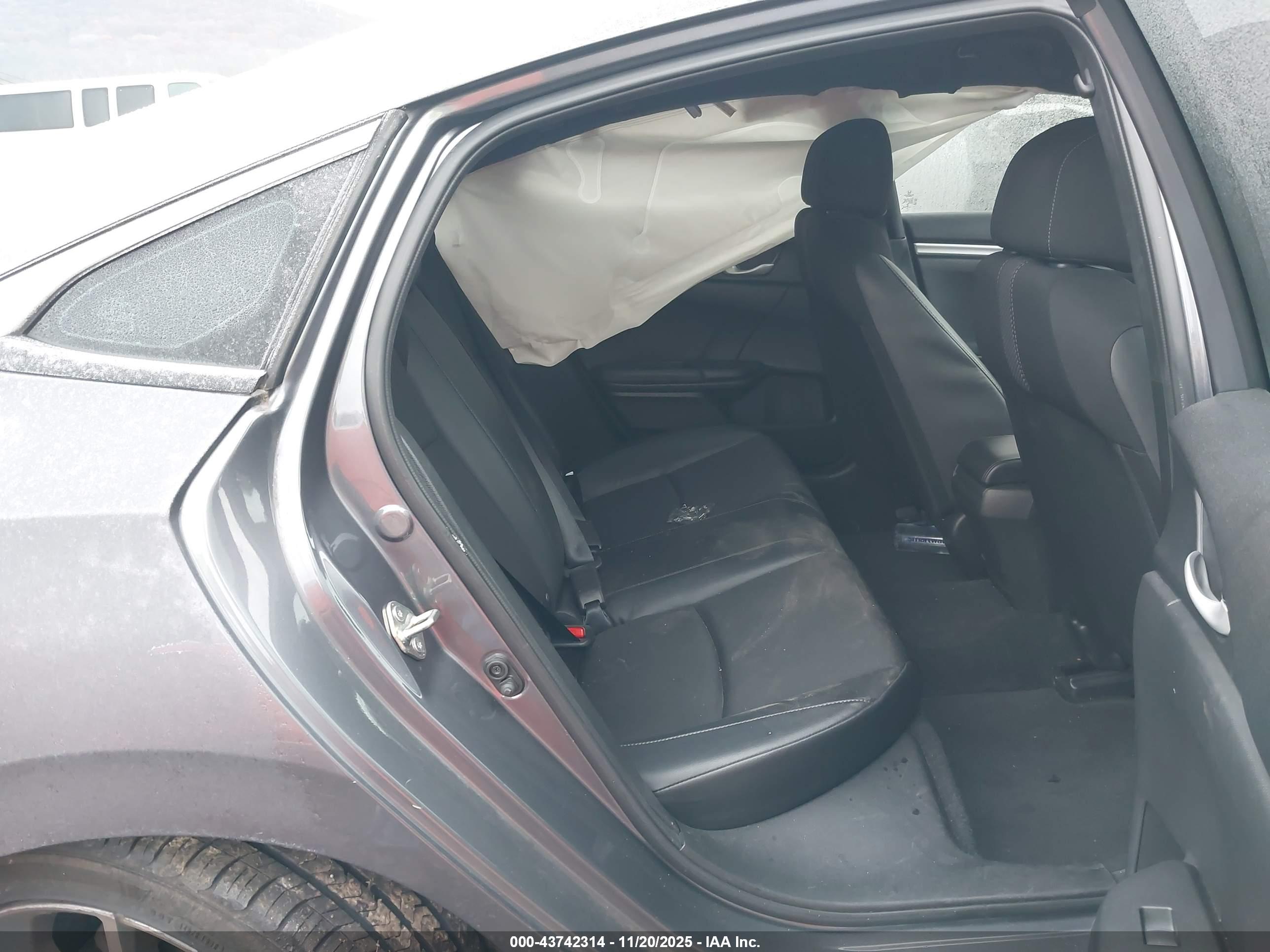 HONDA CIVIC image 8