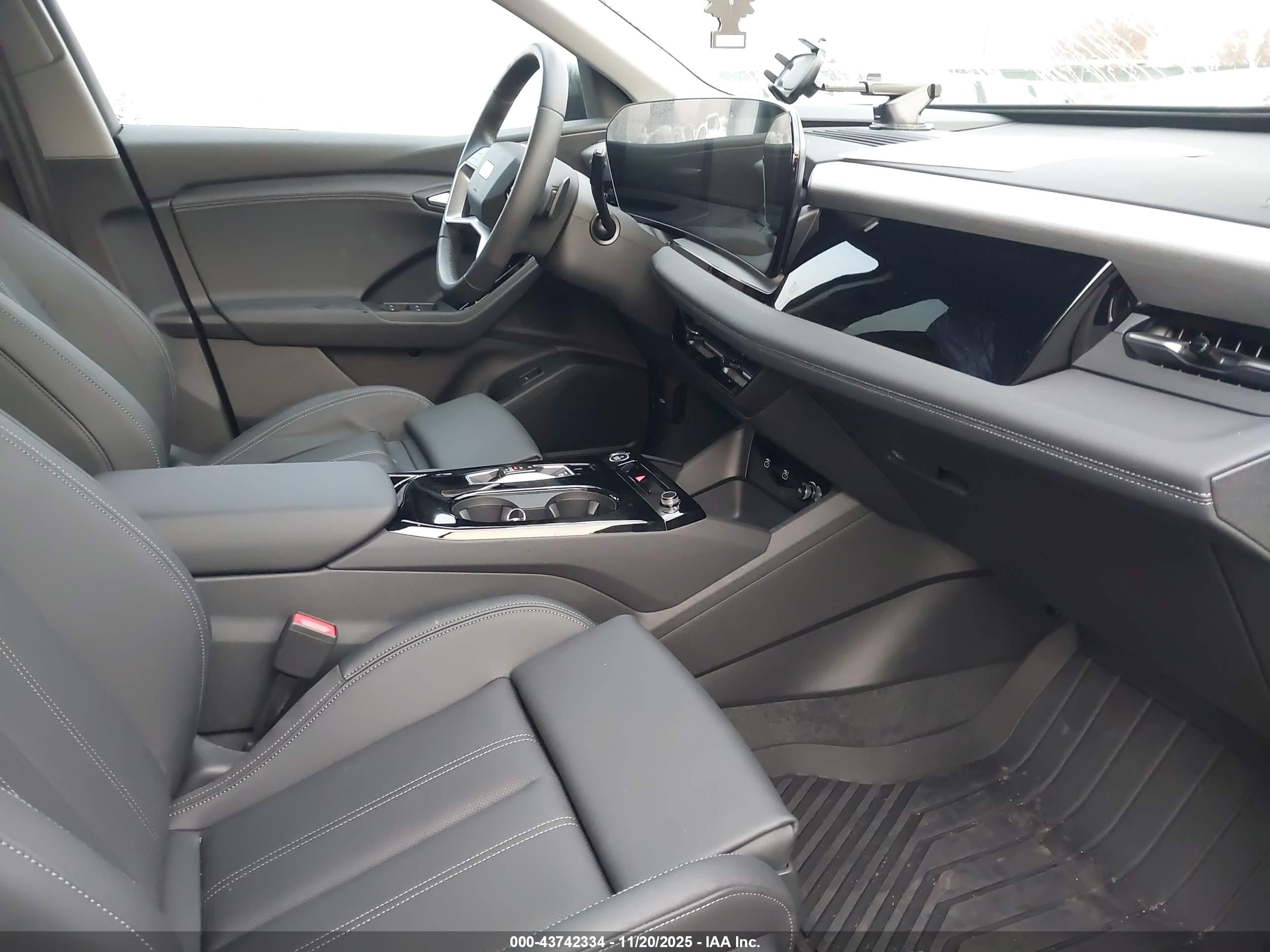 AUDI Q6 image 5