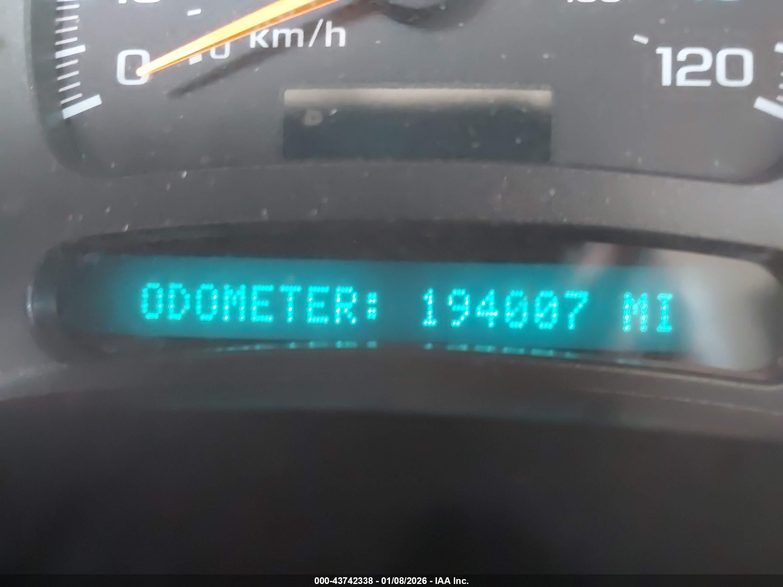 CHEVROLET TAHOE image 7