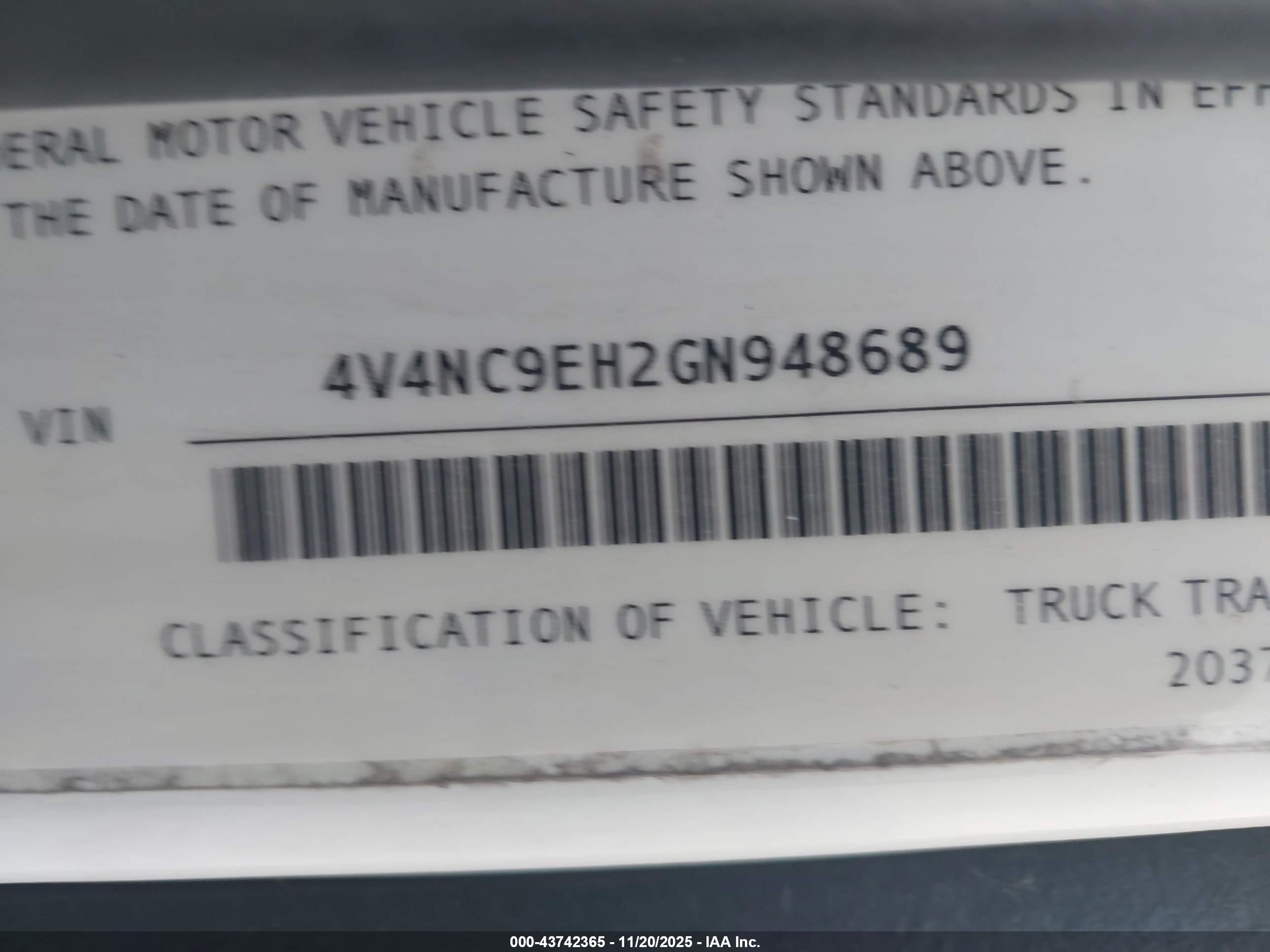 VOLVO VN image 9