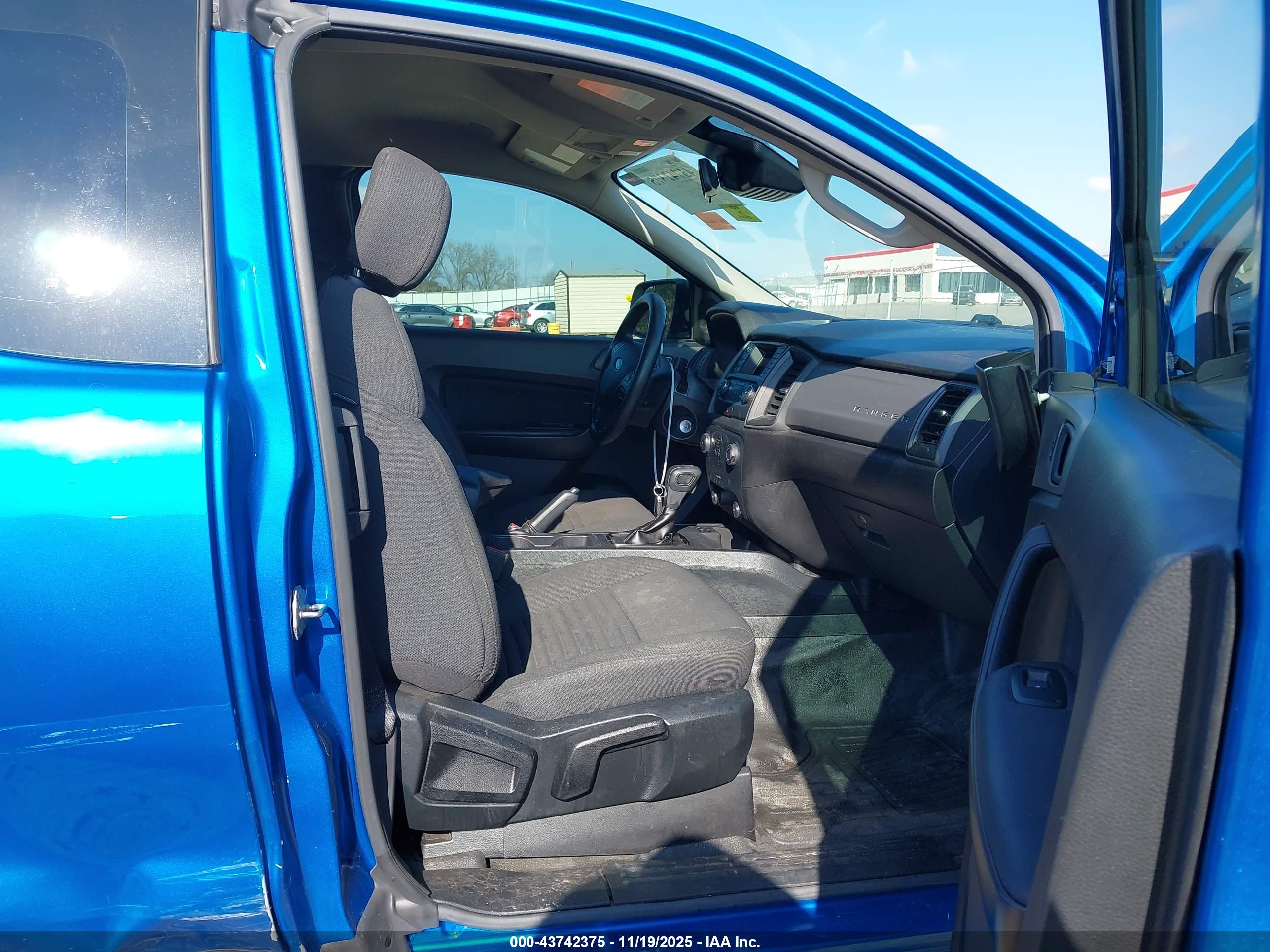 FORD RANGER image 5