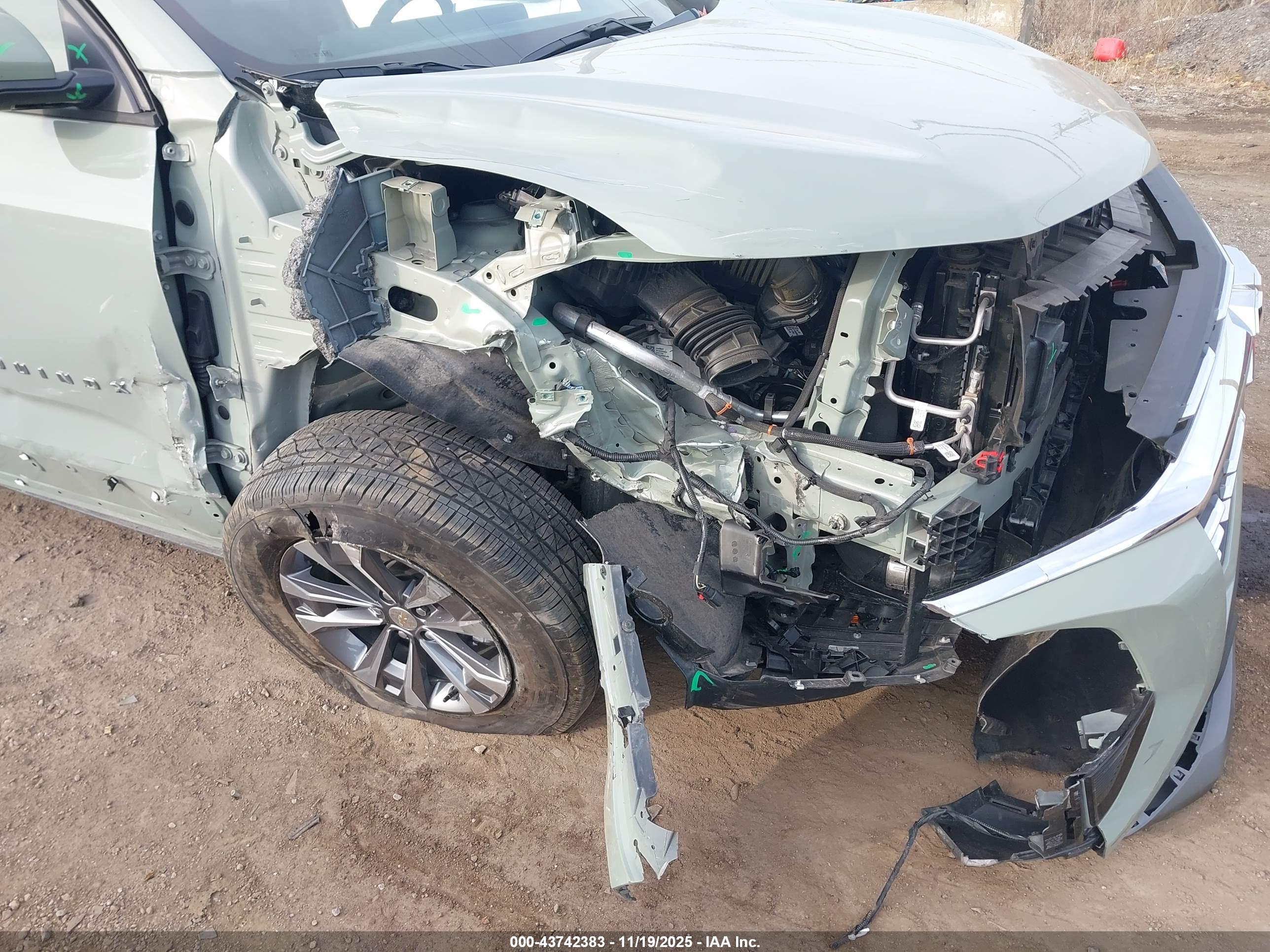 CHEVROLET EQUINOX image 6