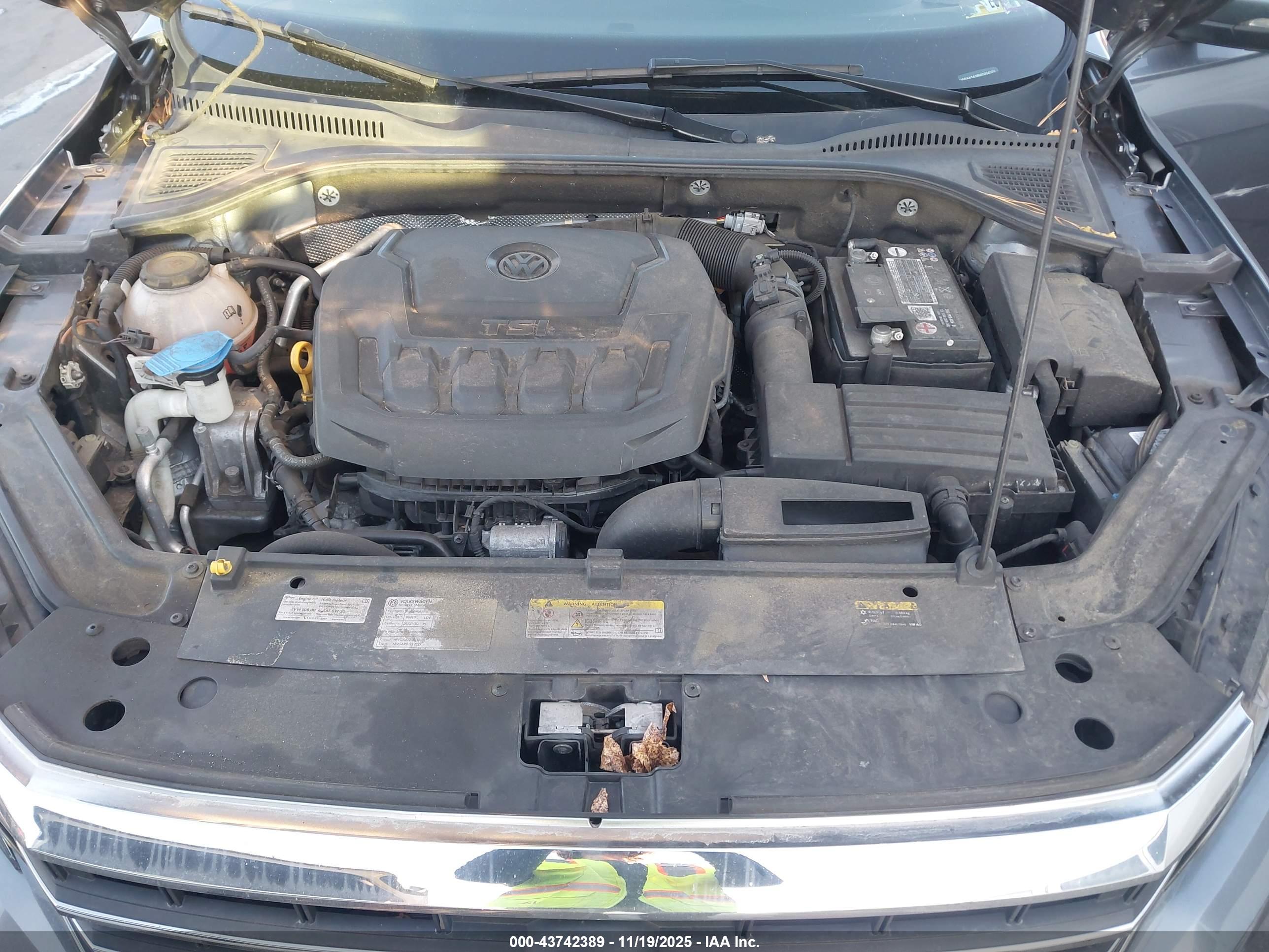 VOLKSWAGEN PASSAT image 10