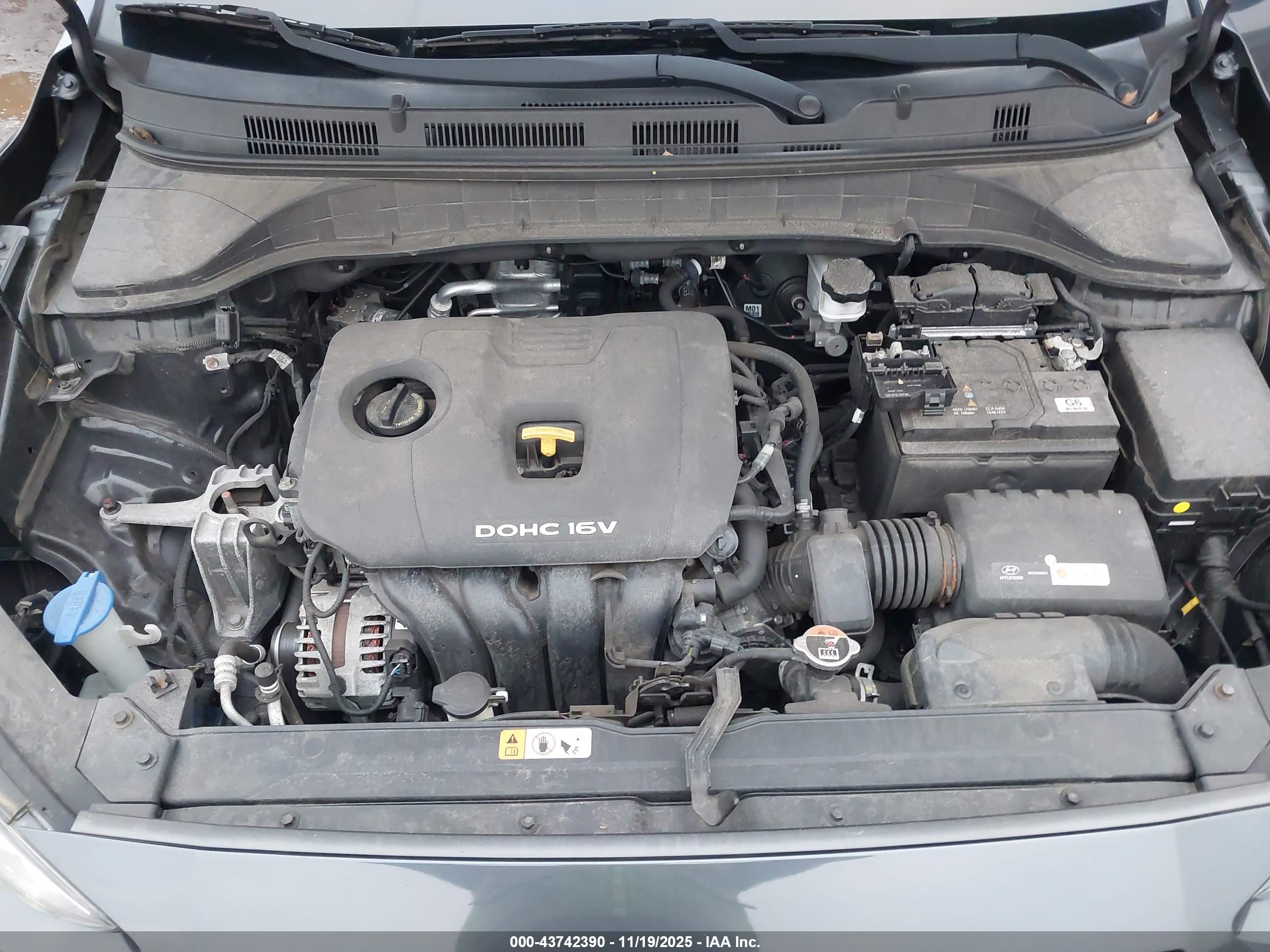 HYUNDAI KONA image 10