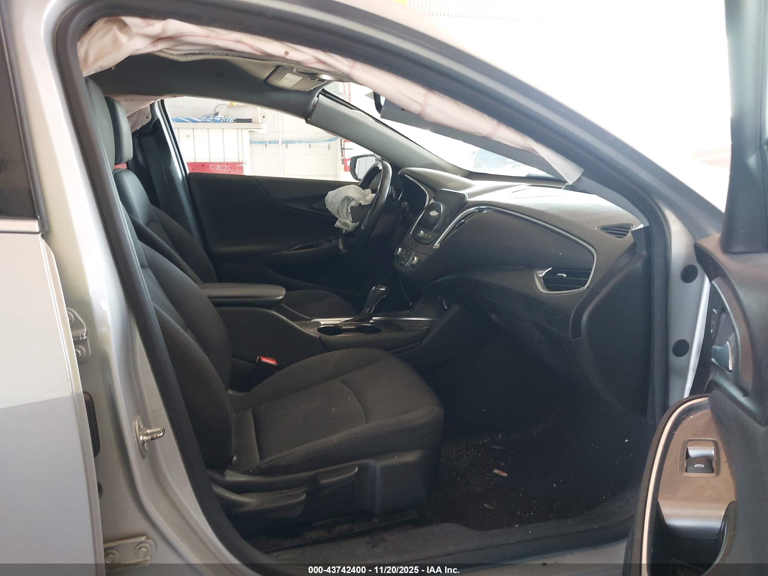 CHEVROLET MALIBU image 5