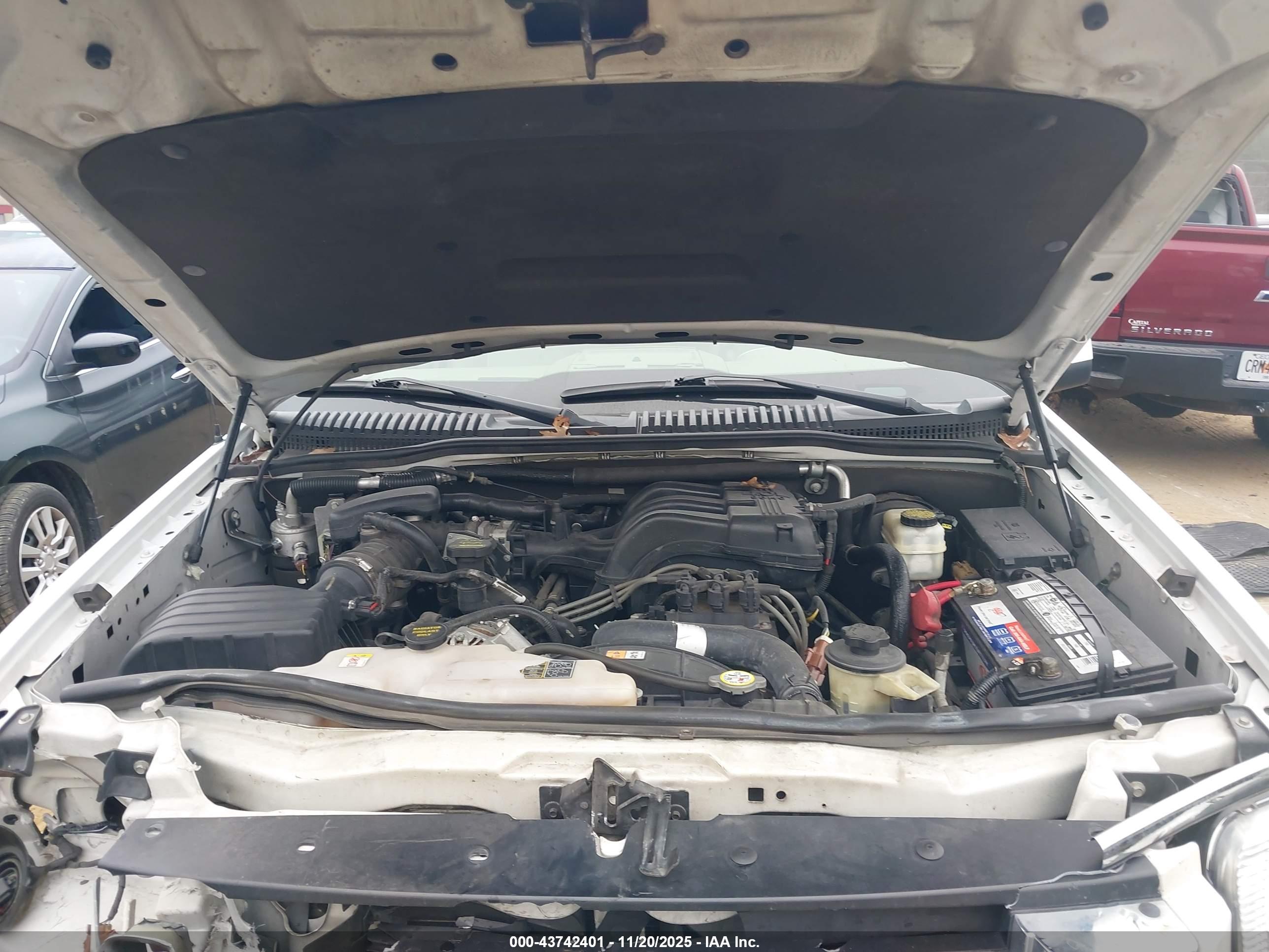 FORD EXPLORER image 10