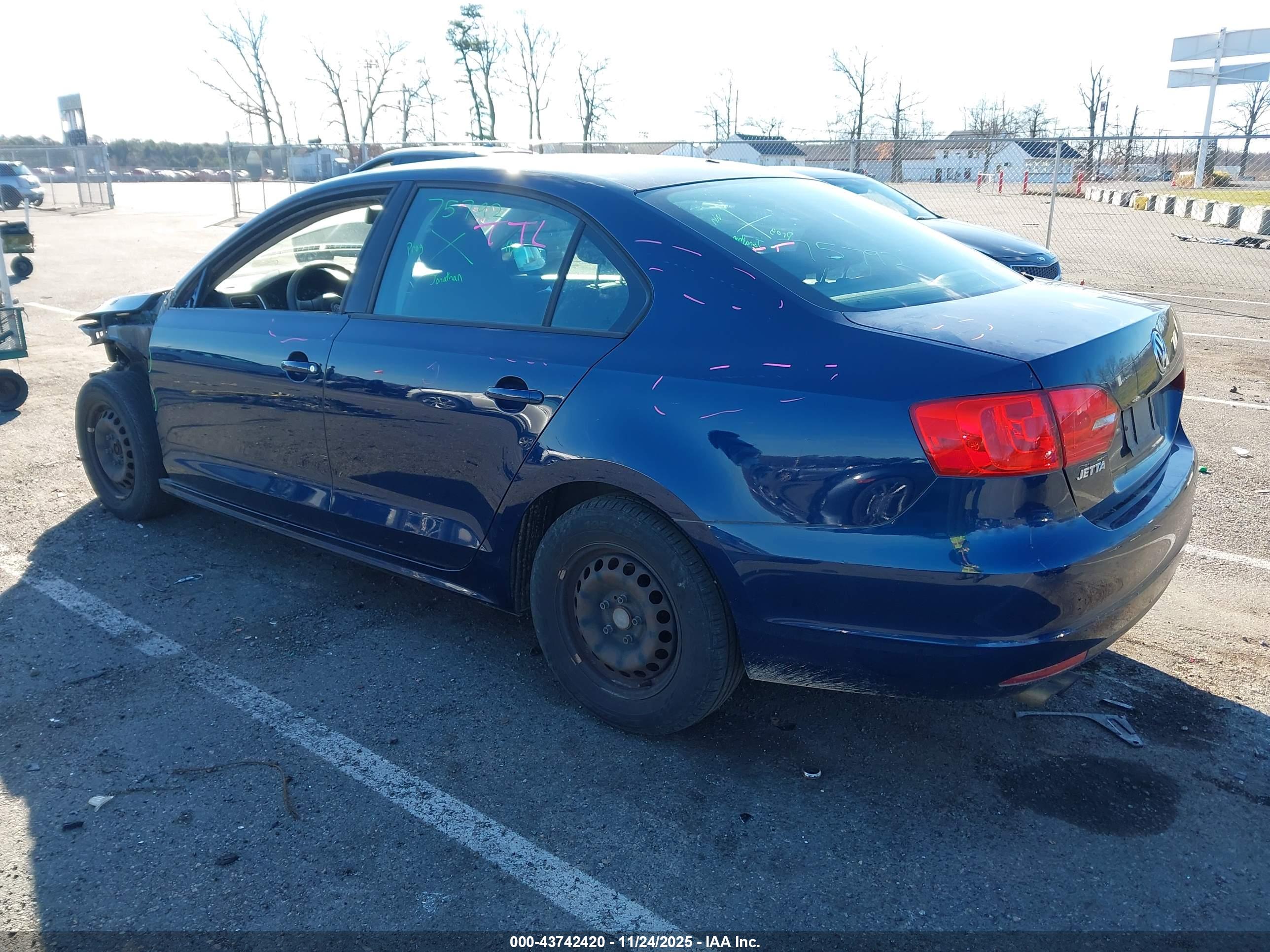 VOLKSWAGEN JETTA image 3