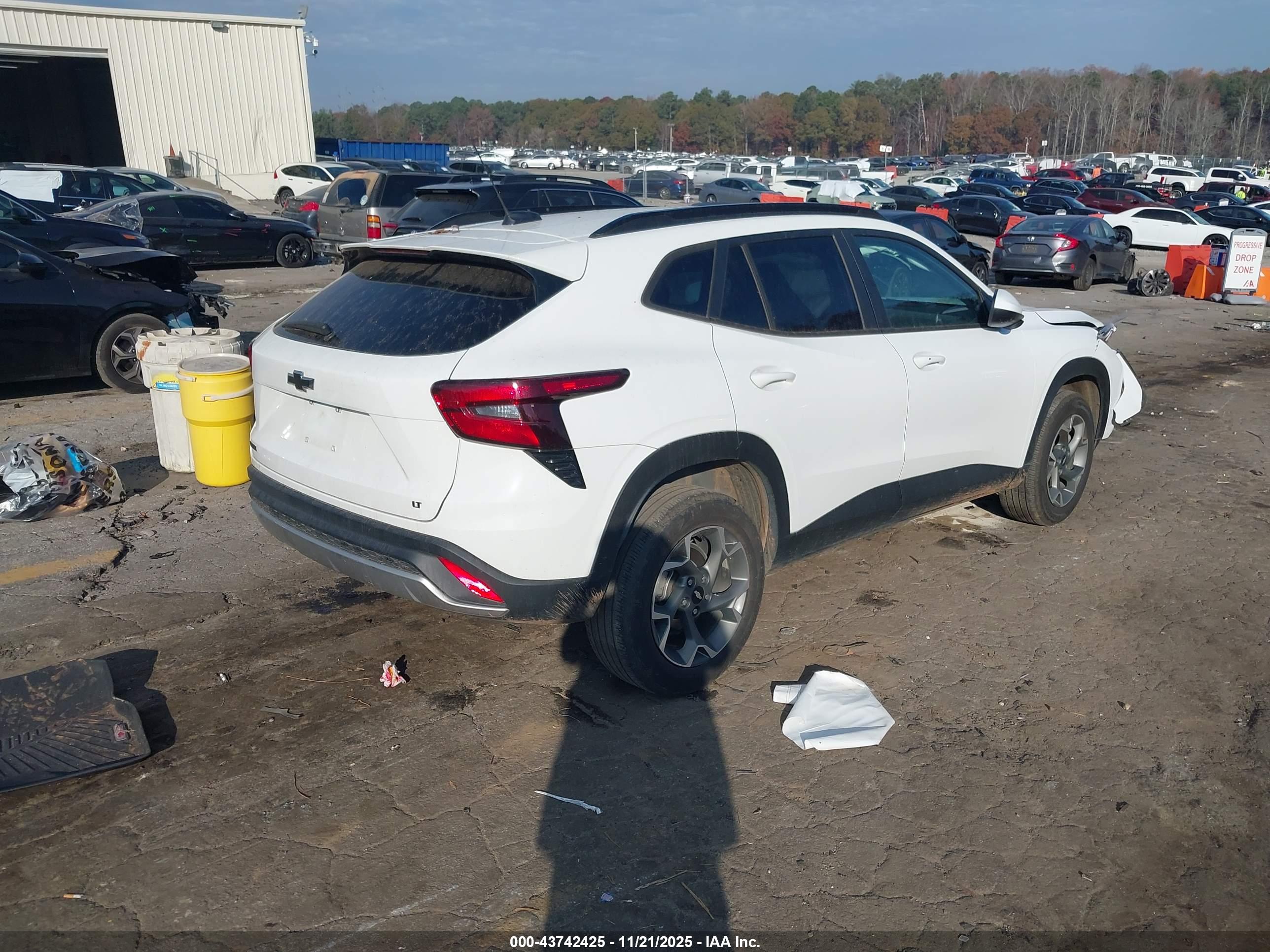CHEVROLET TRAX image 4