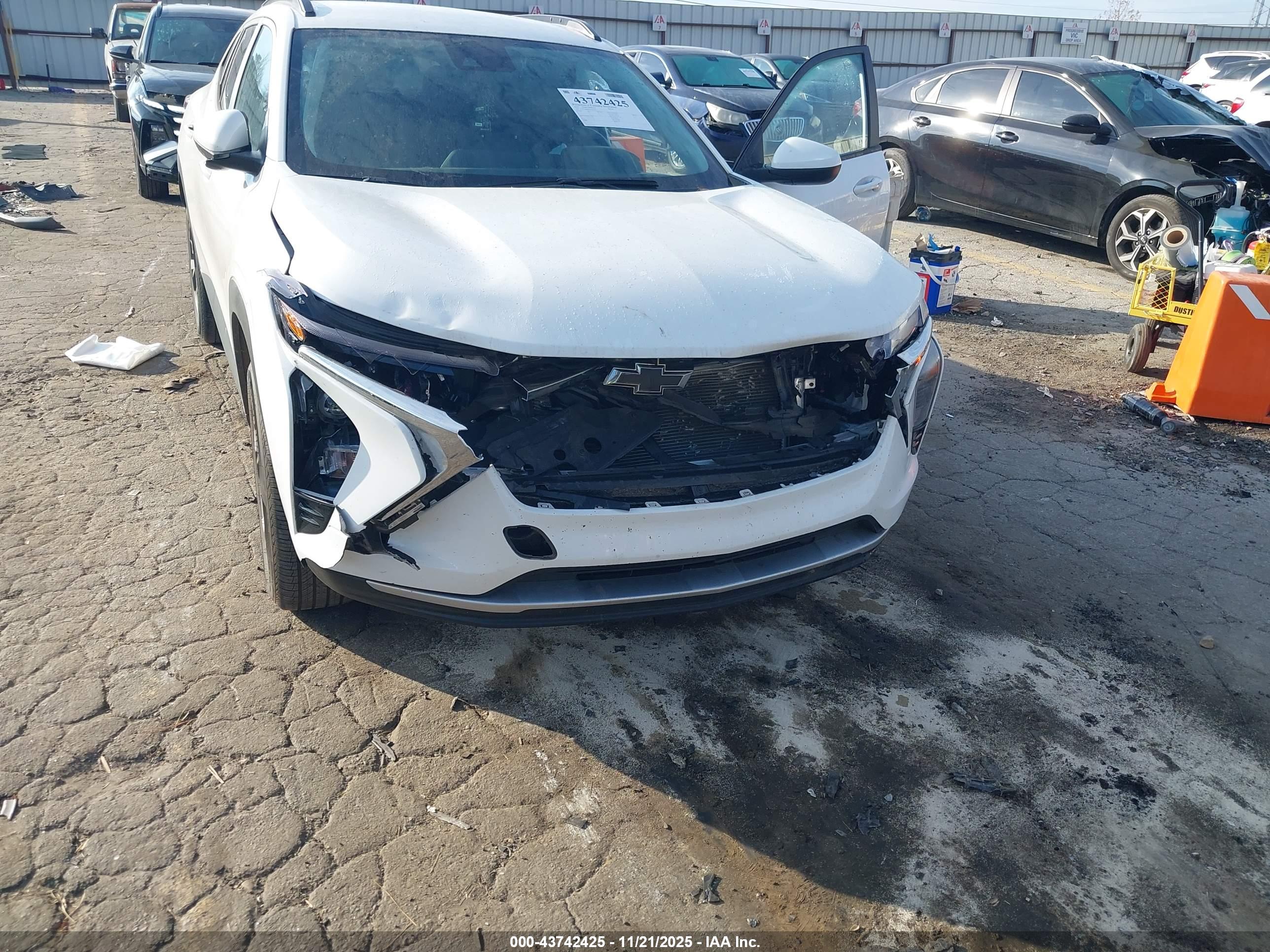 CHEVROLET TRAX image 6