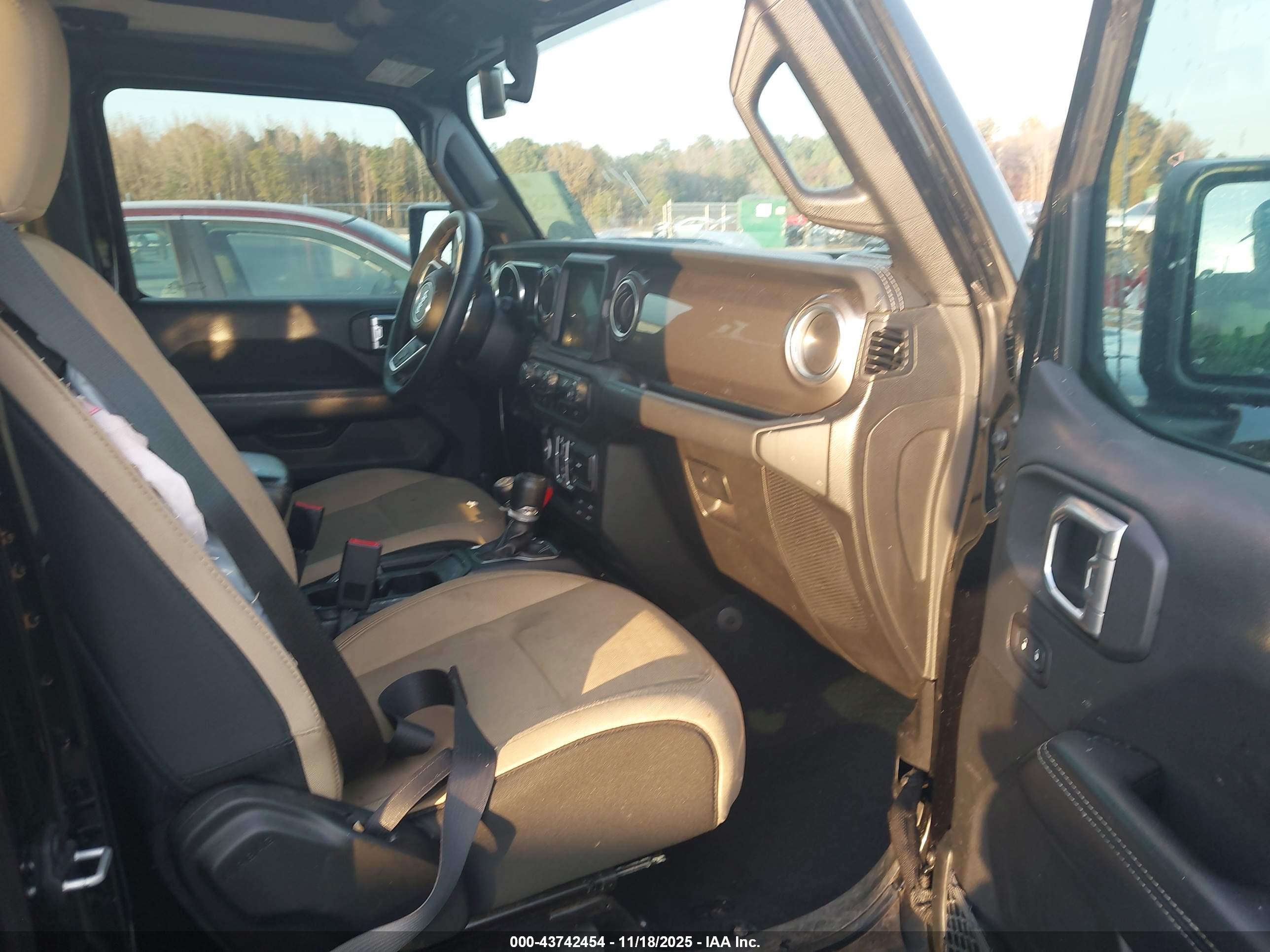 JEEP WRANGLER image 5