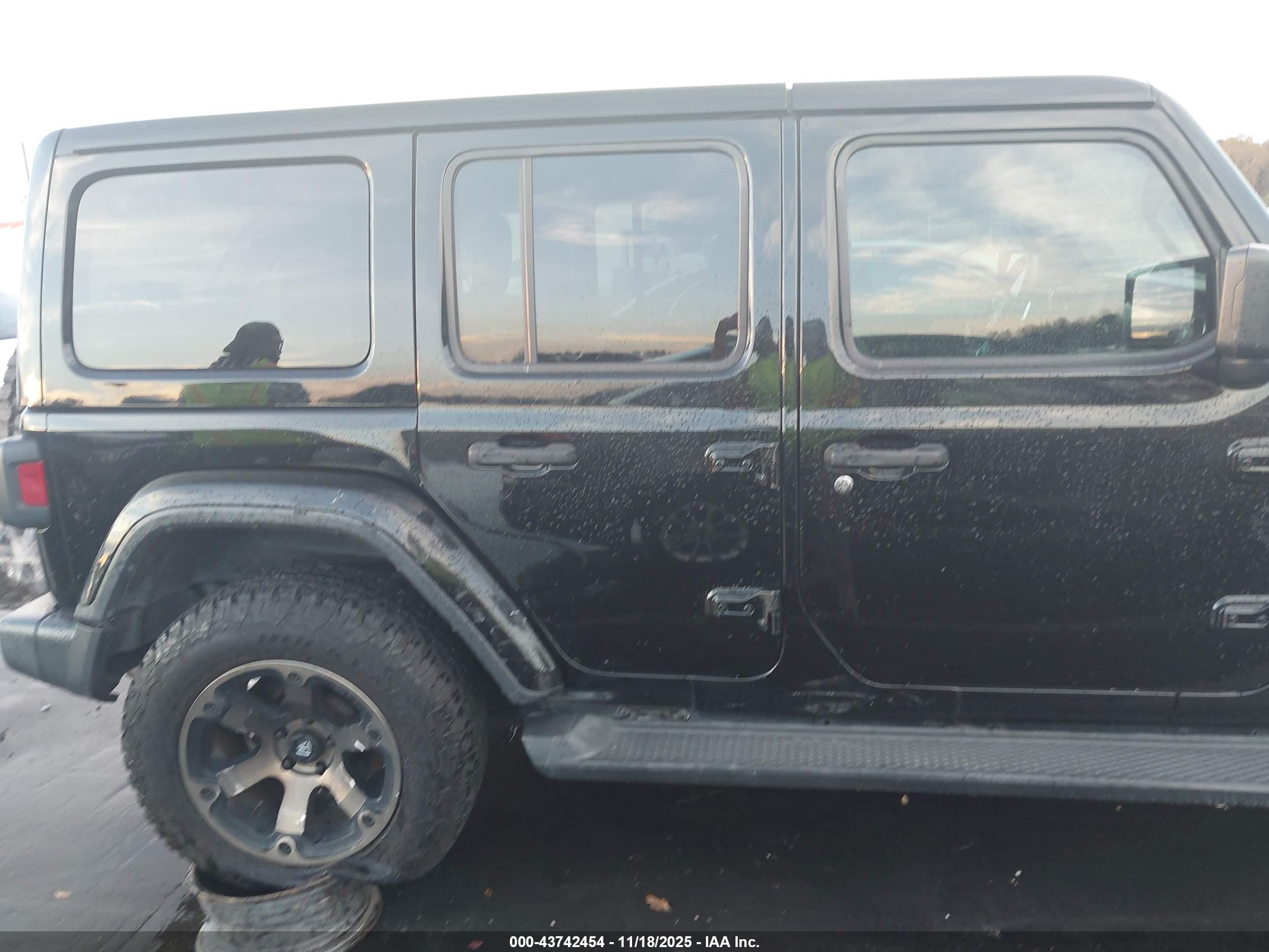 JEEP WRANGLER image 6