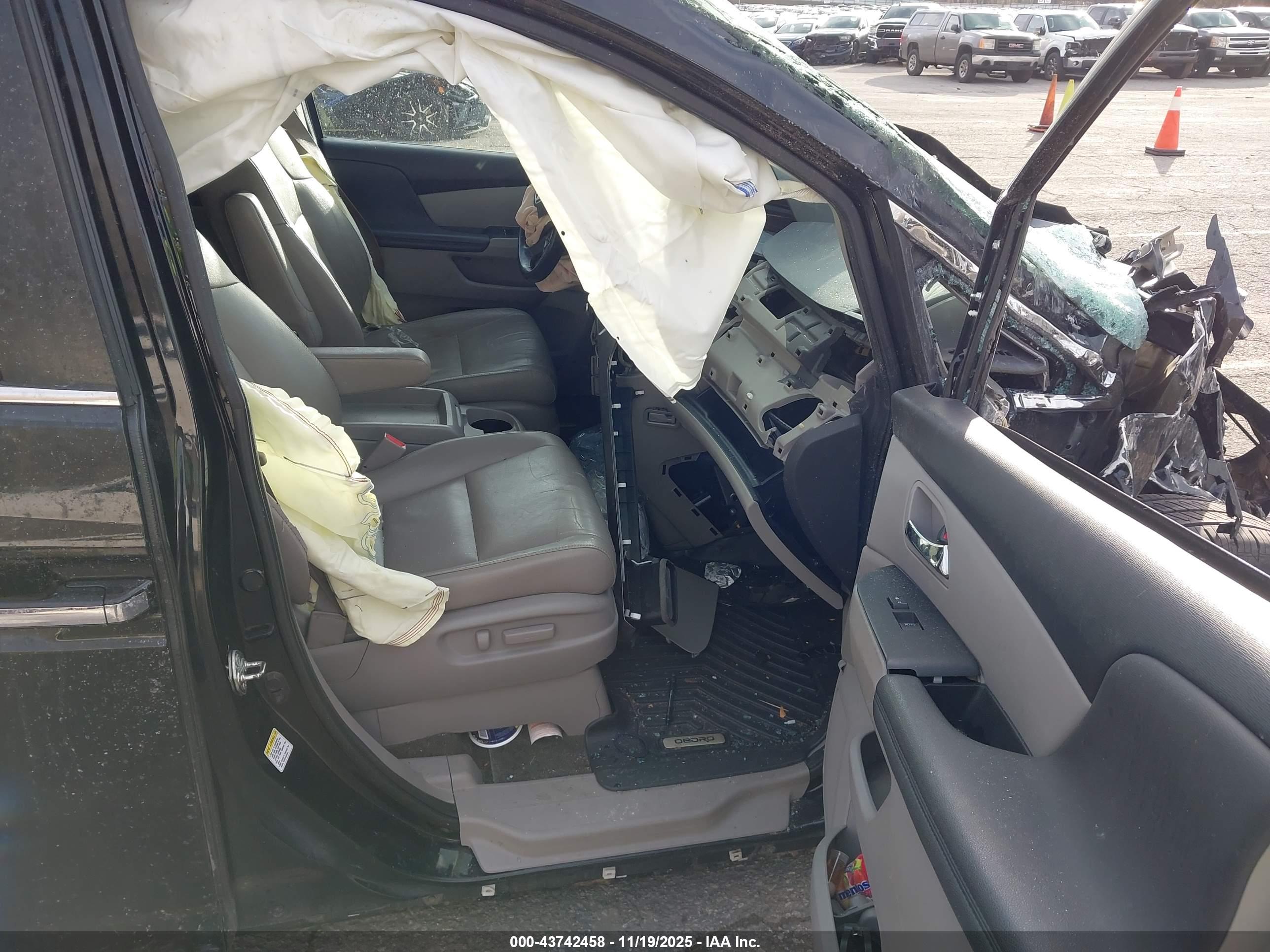 HONDA ODYSSEY image 5