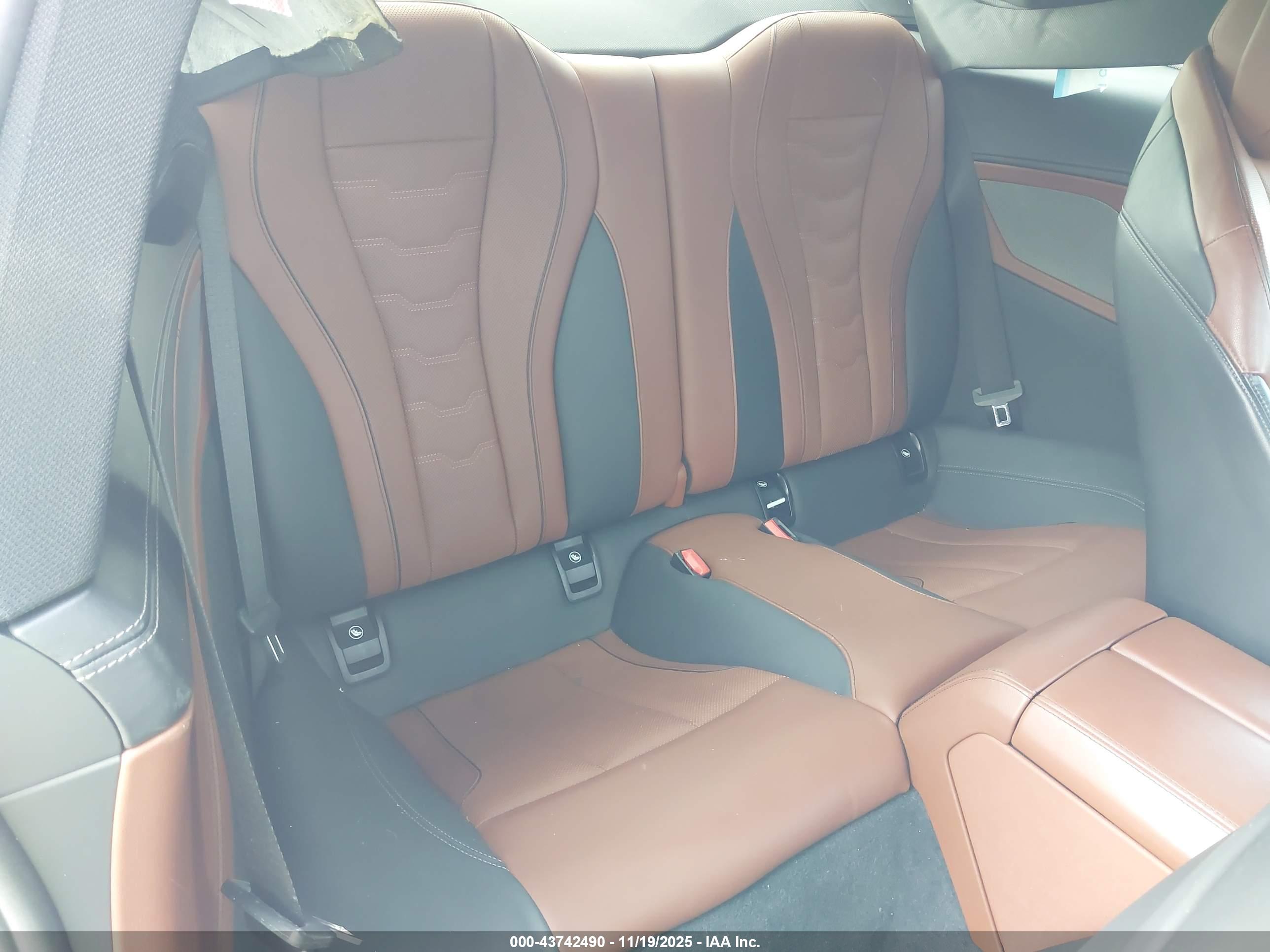 BMW M850I image 8