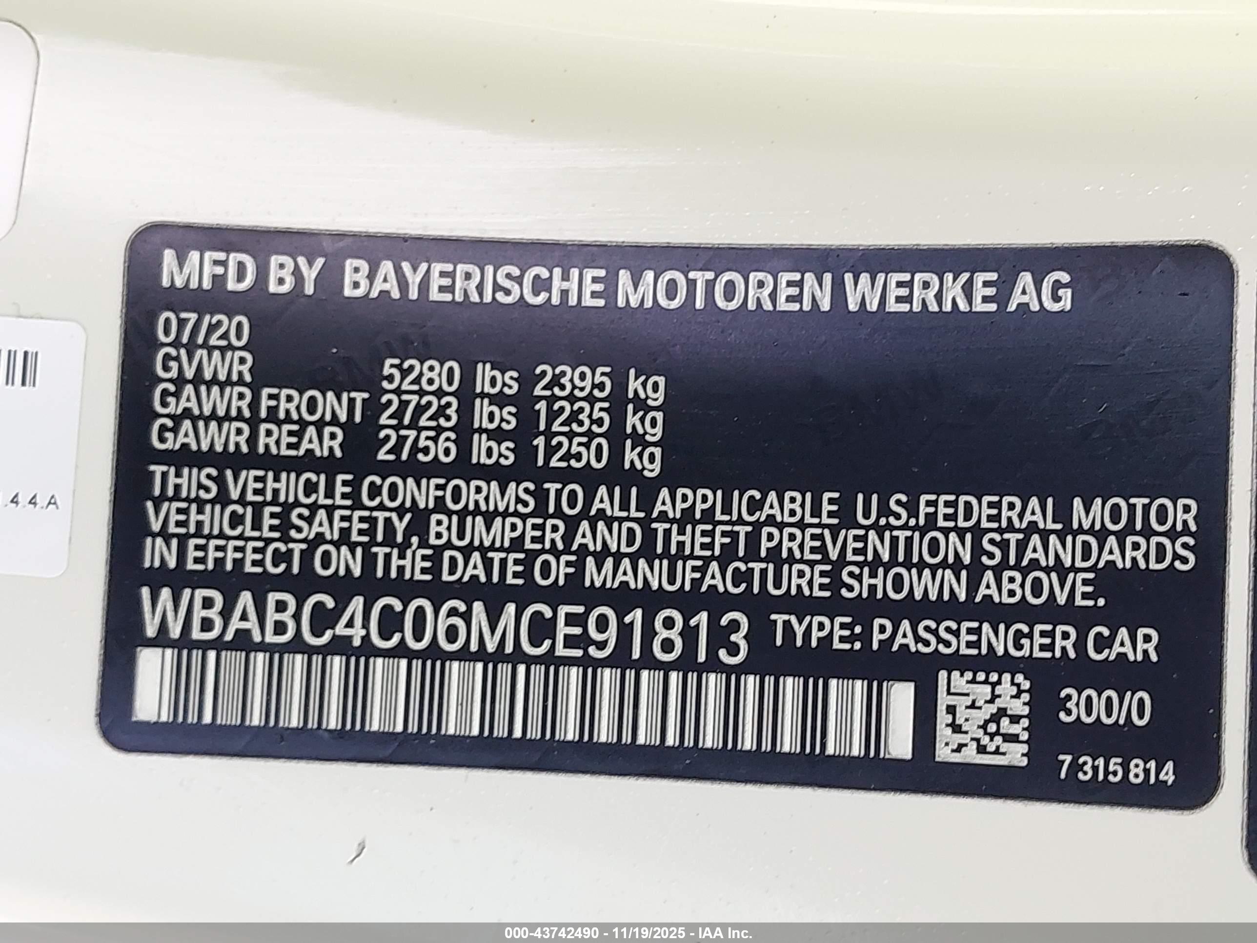 BMW M850I image 9