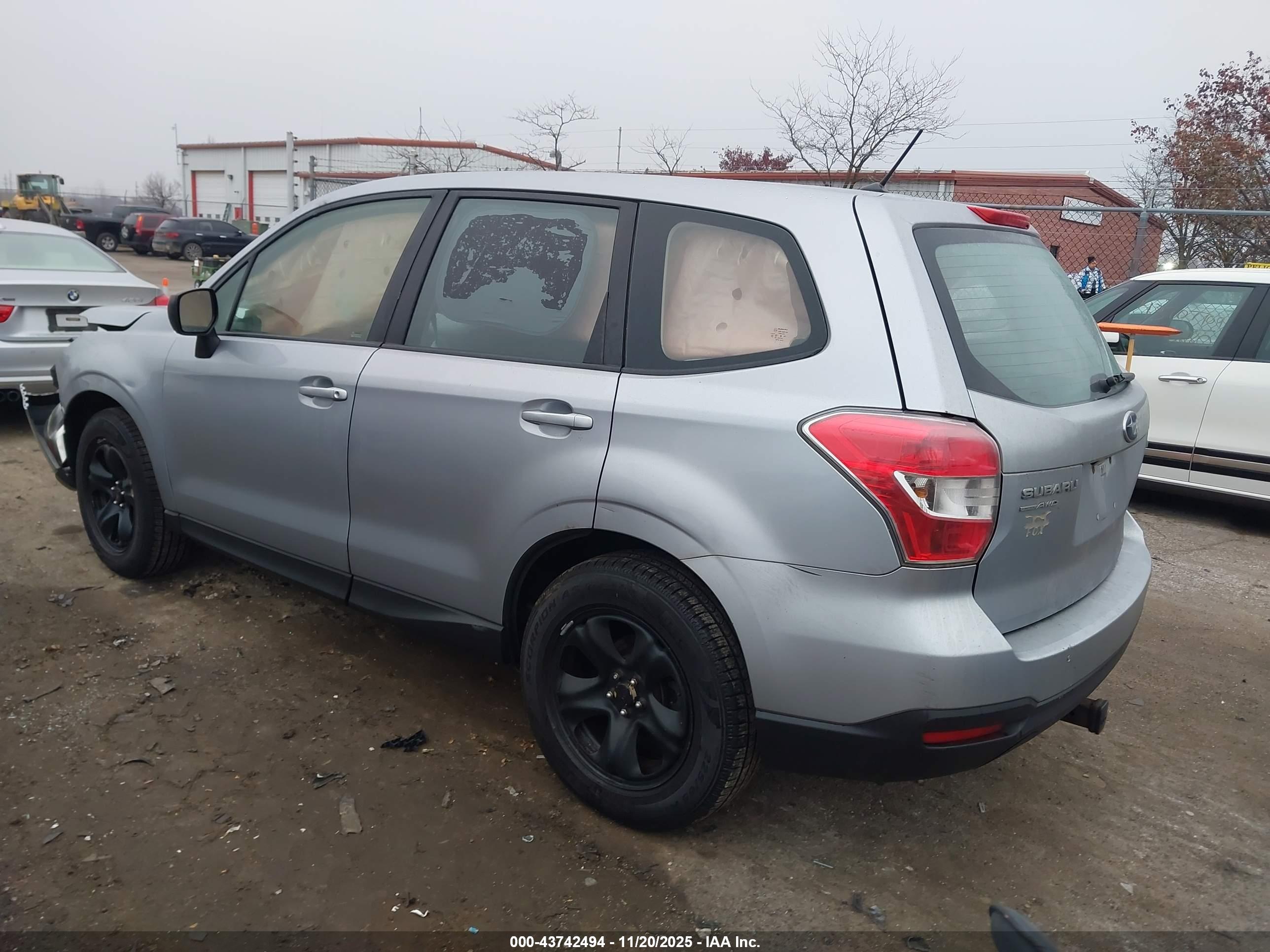 SUBARU FORESTER image 3