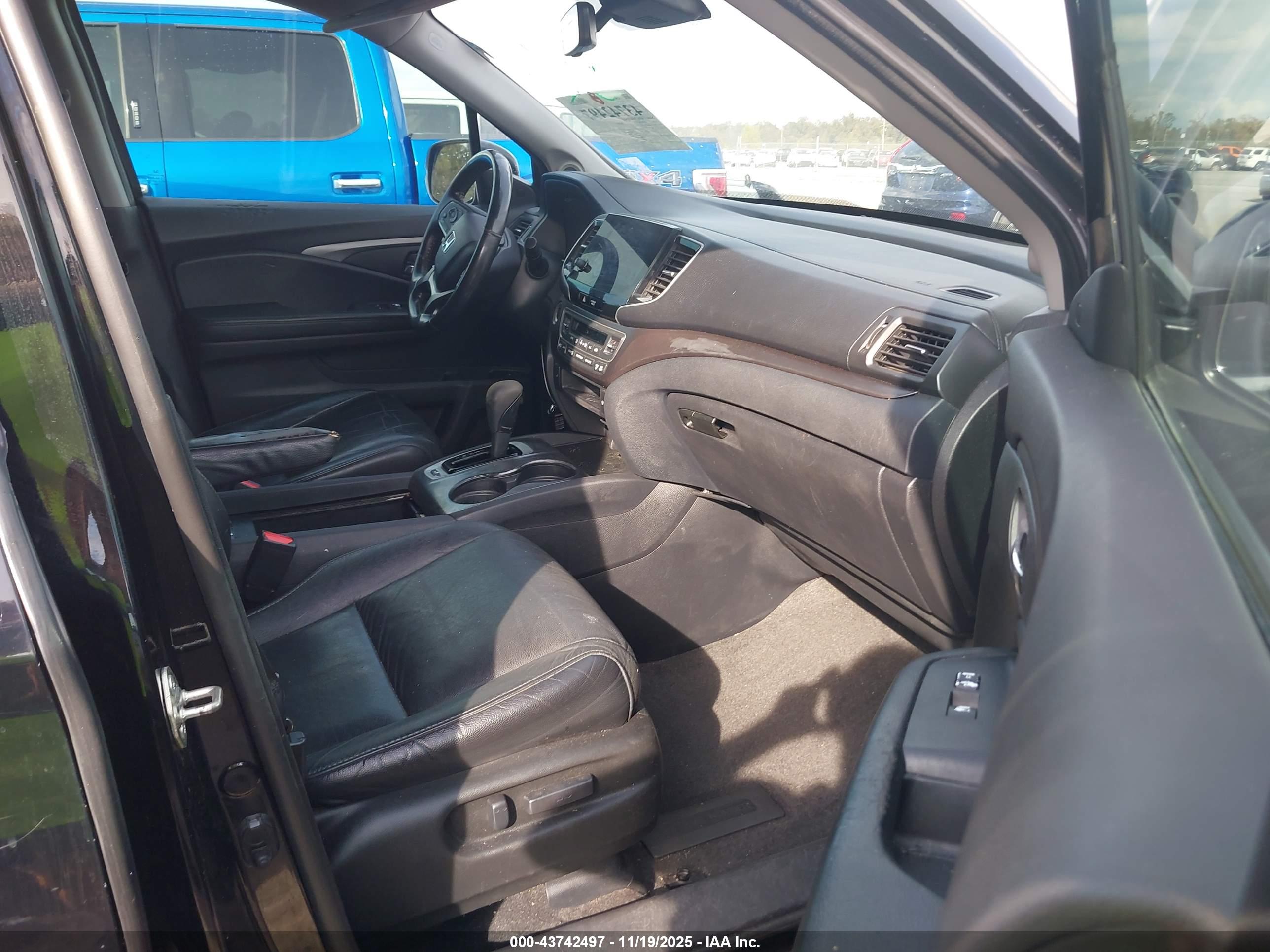 HONDA PILOT image 5