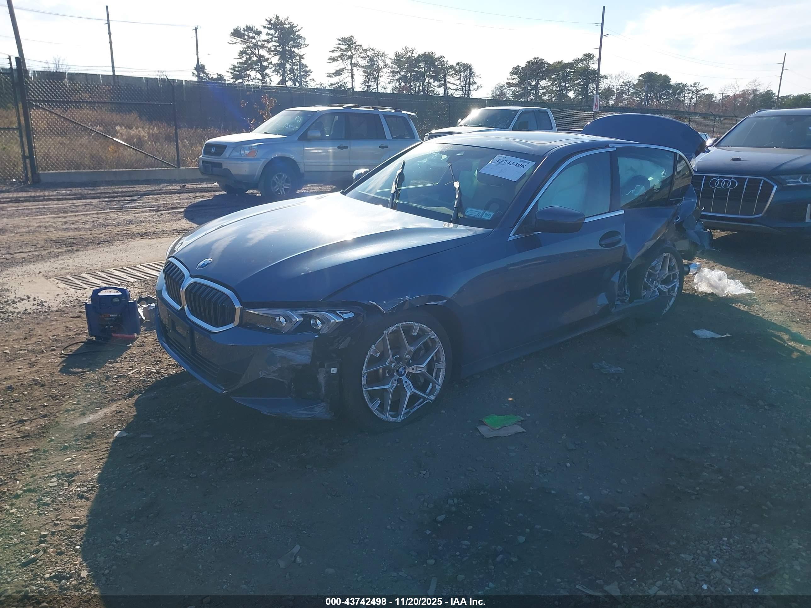 BMW 330I image 2