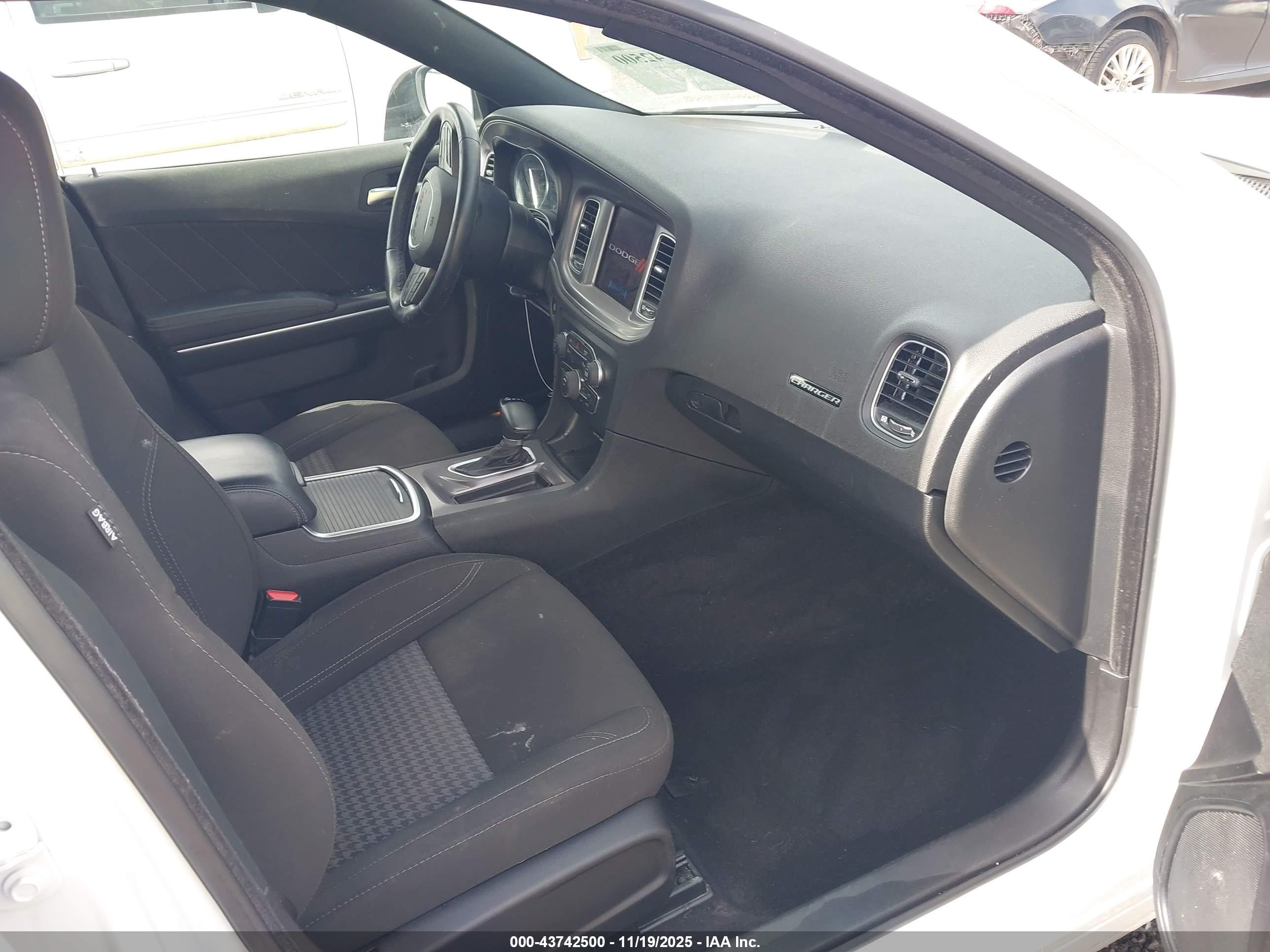 DODGE CHARGER image 5