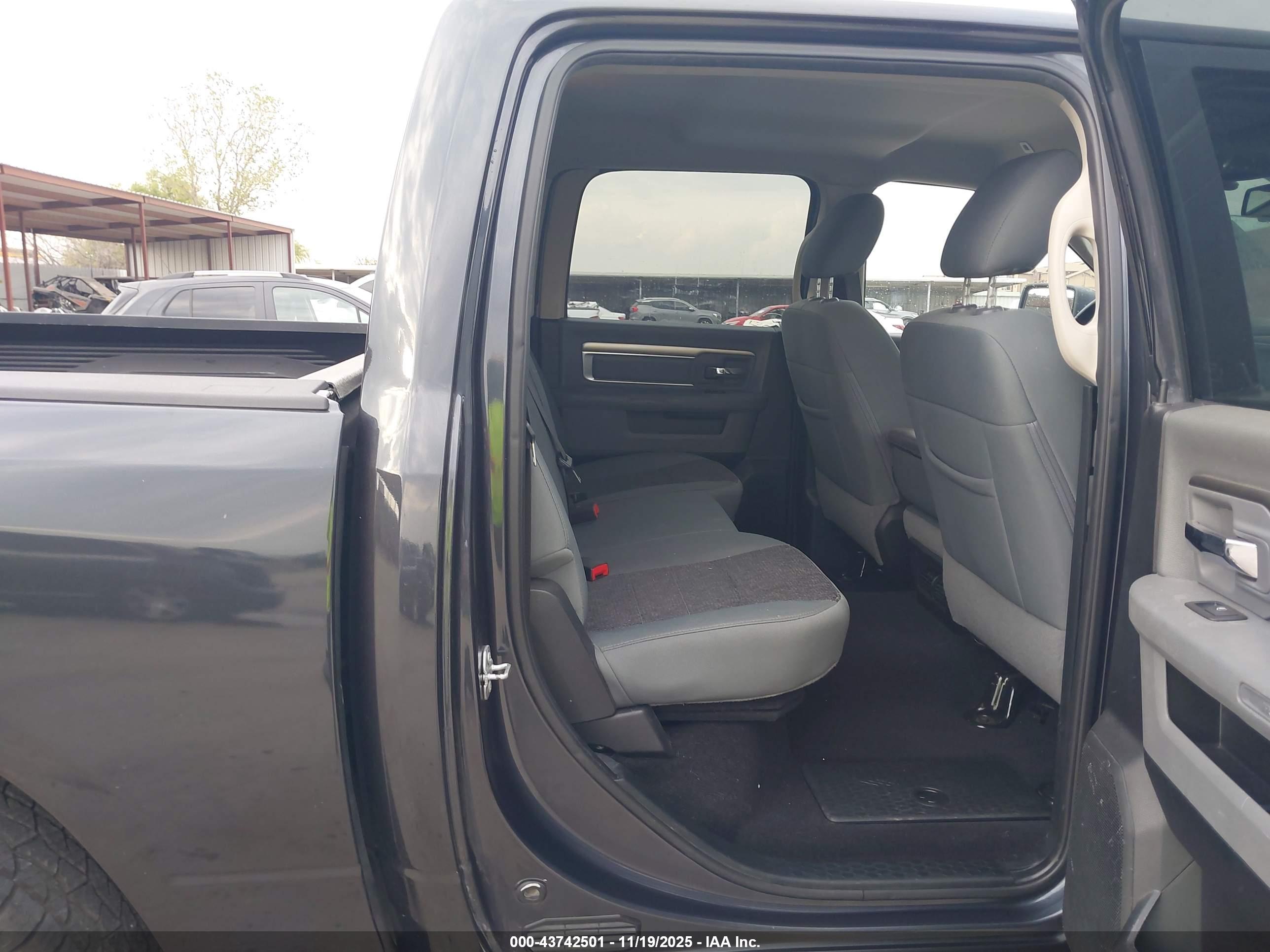 RAM 1500 image 8