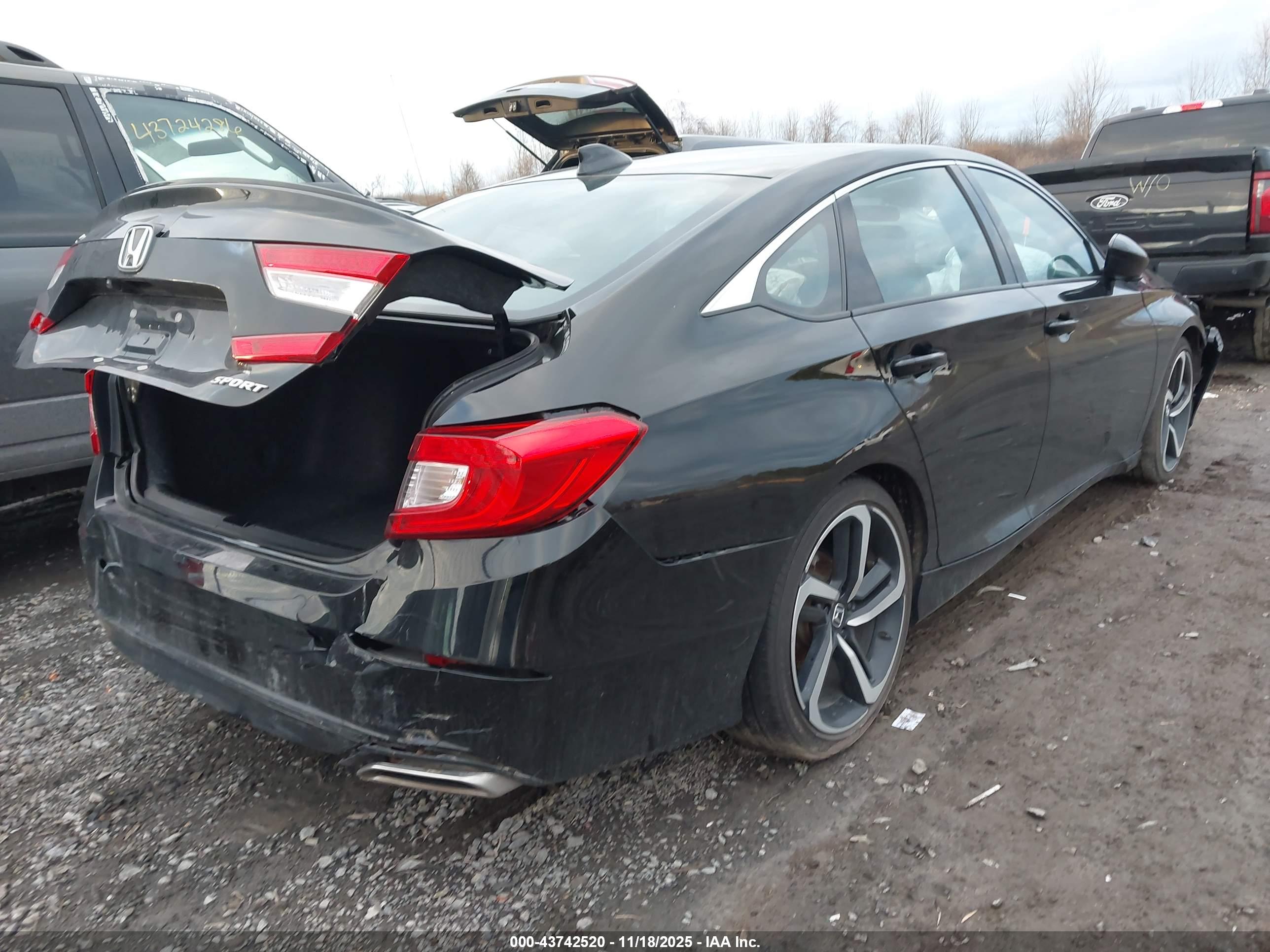 HONDA ACCORD image 4
