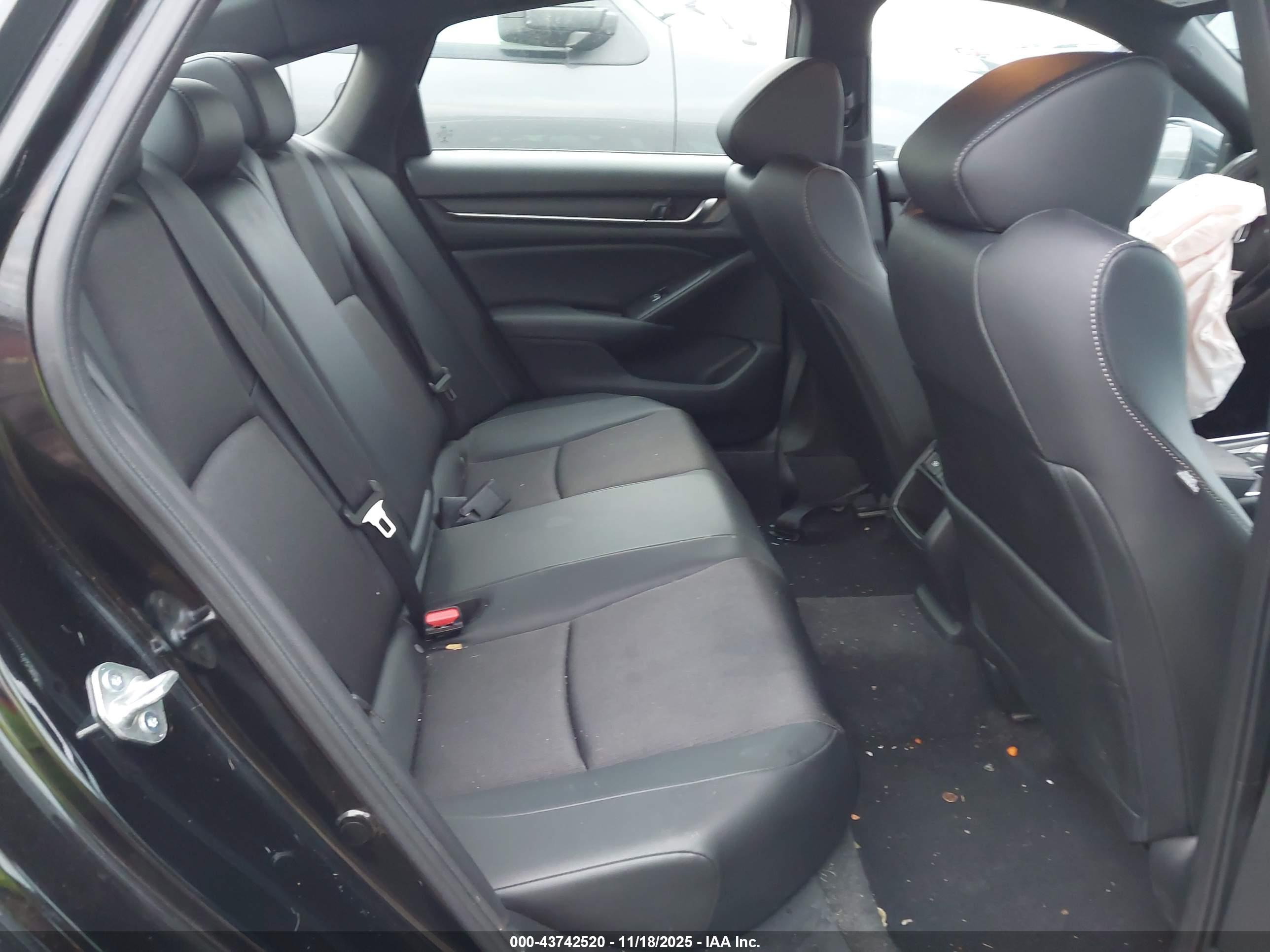 HONDA ACCORD image 8