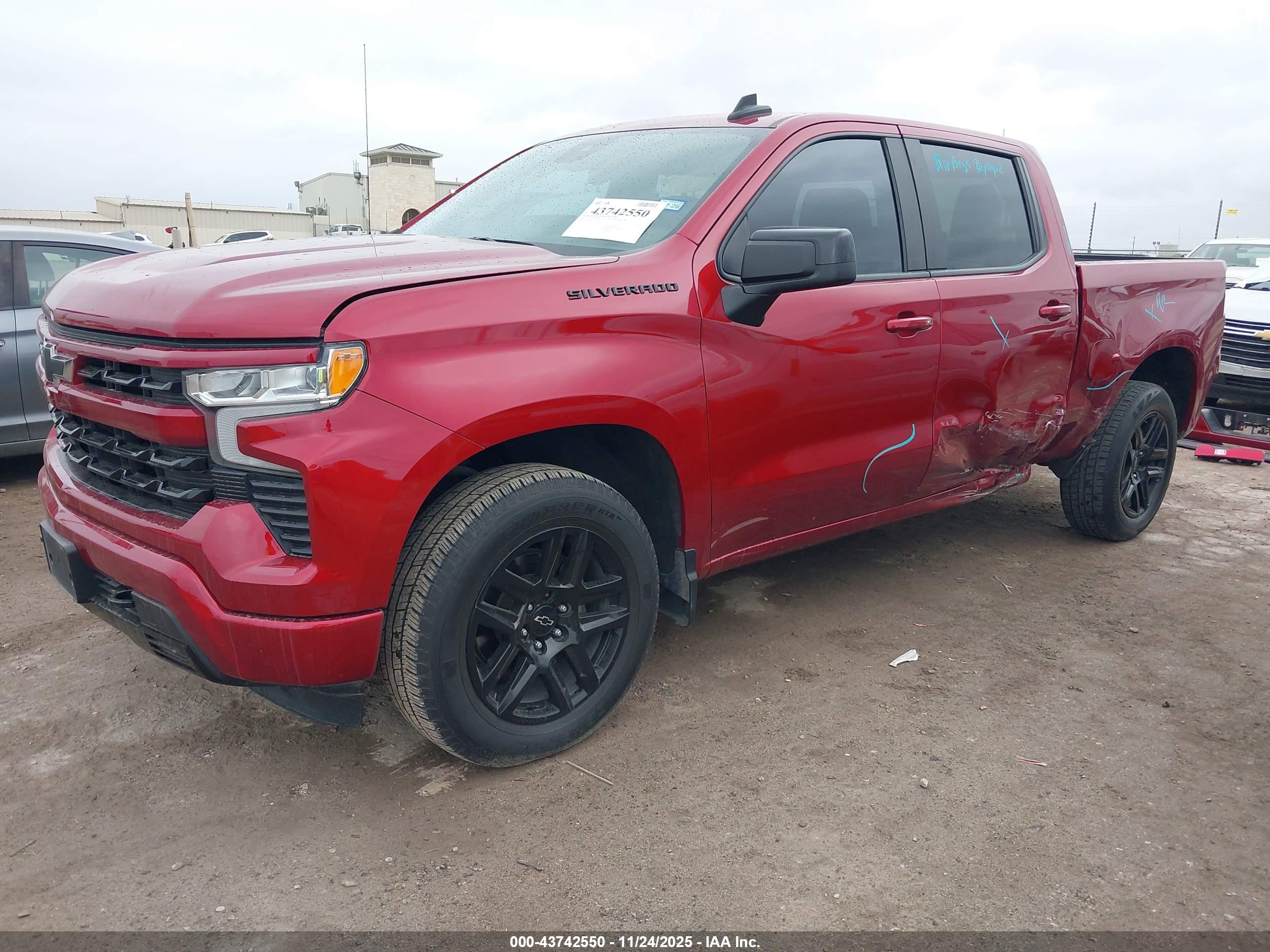 CHEVROLET SILVERADO image 2